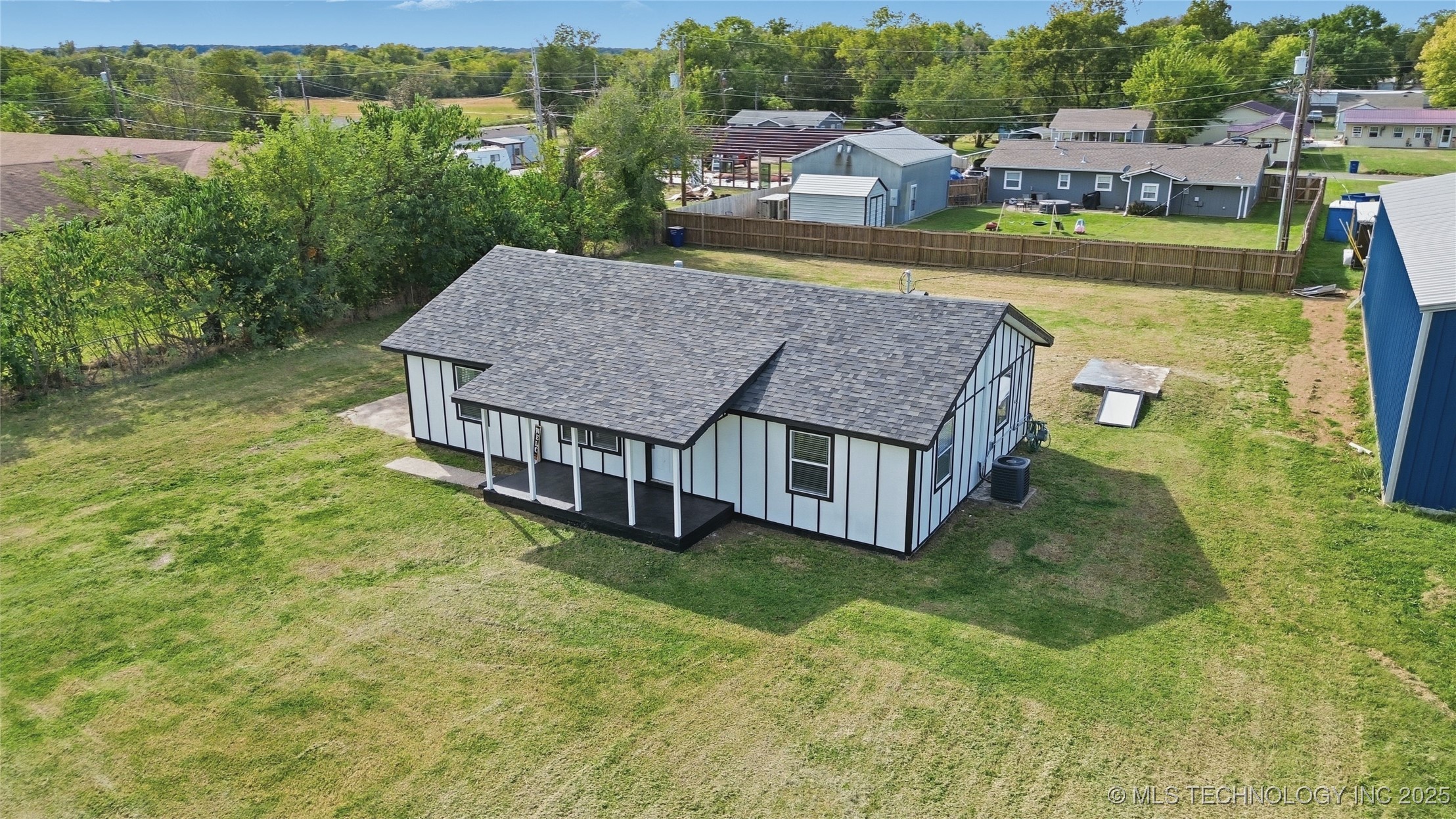 507 S Saltwell Street Property Photo 32