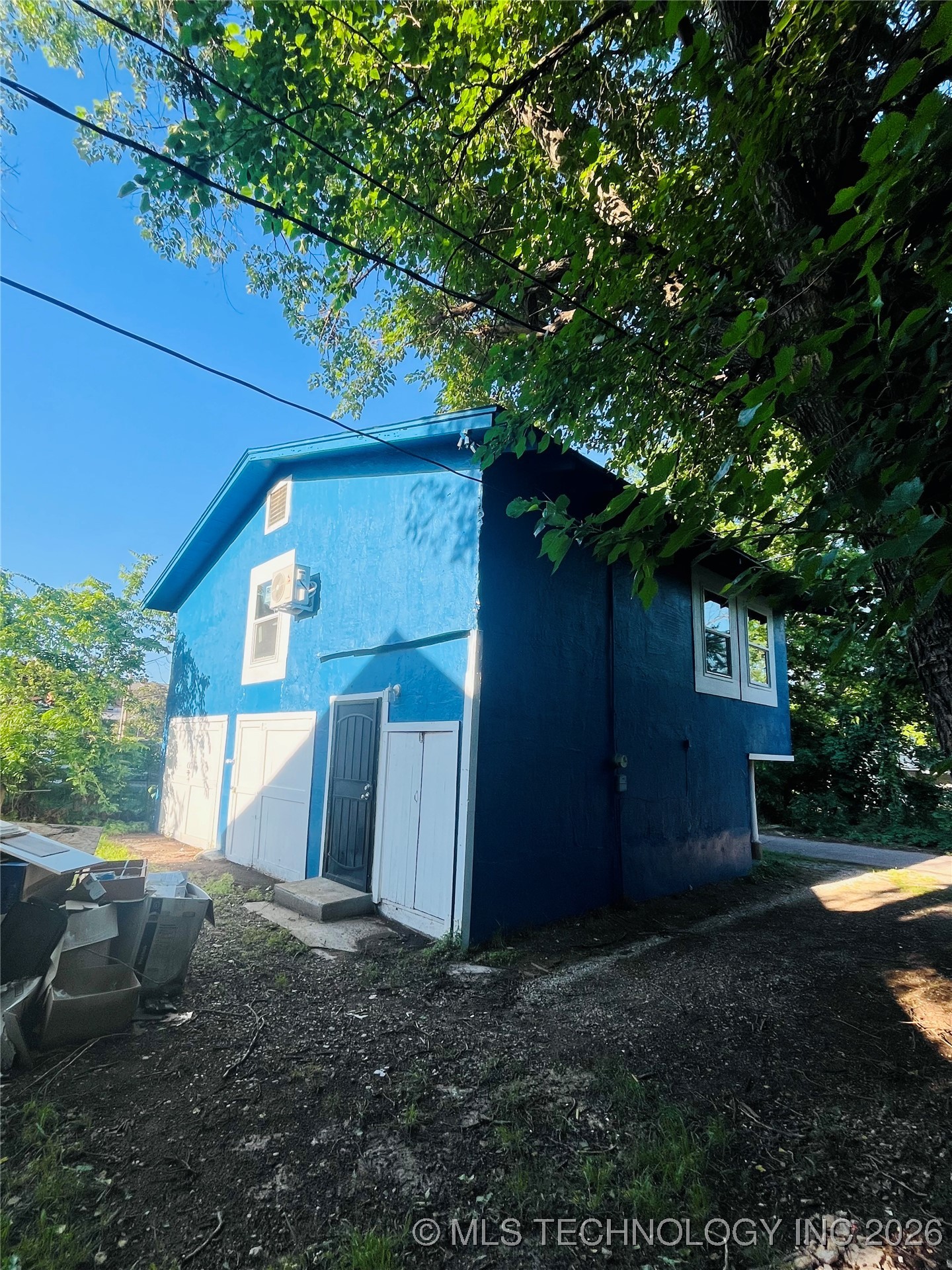 1318 N 5th Avenue Property Photo 3