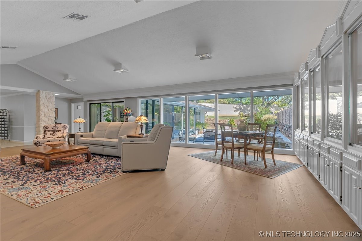 7201 S Gary Place 9 Property Photo 15