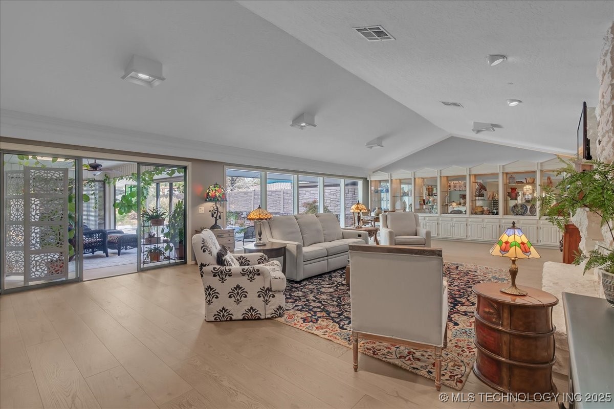 7201 S Gary Place 9 Property Photo 16