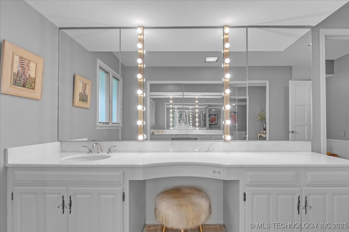 7201 S Gary Place 9 Property Photo 48