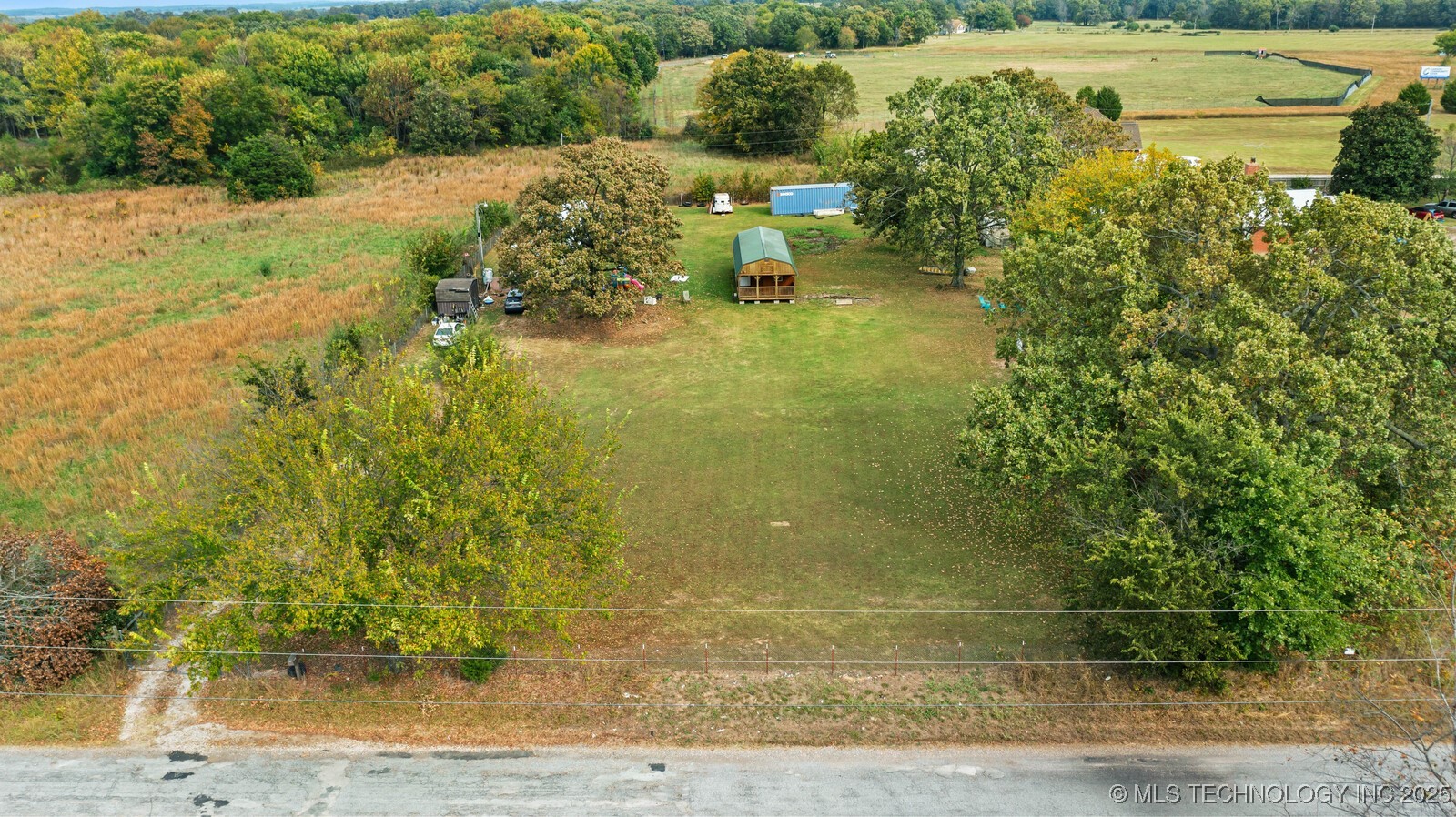 730 Property Photo 1