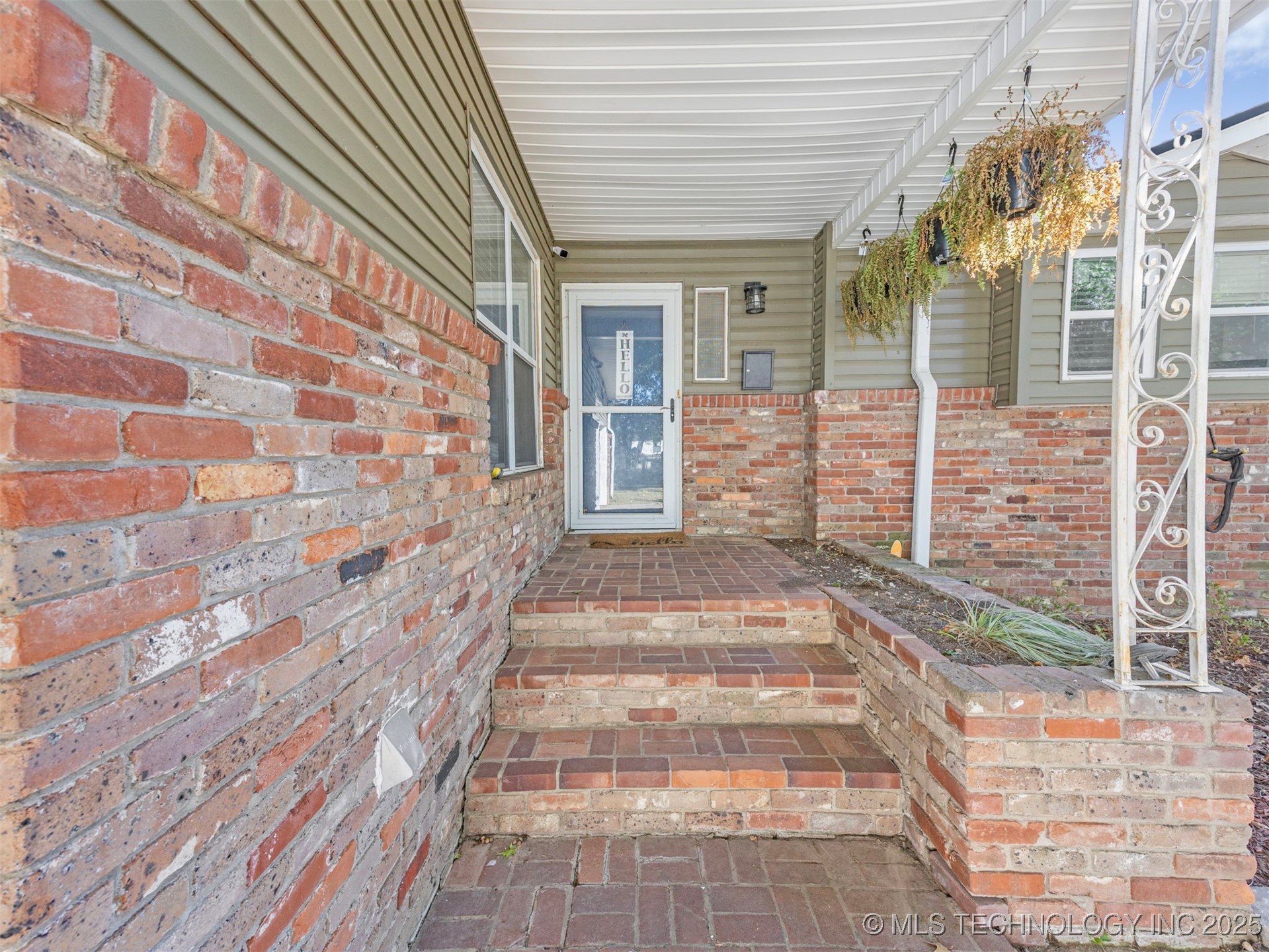 2014 Harvard Property Photo 3