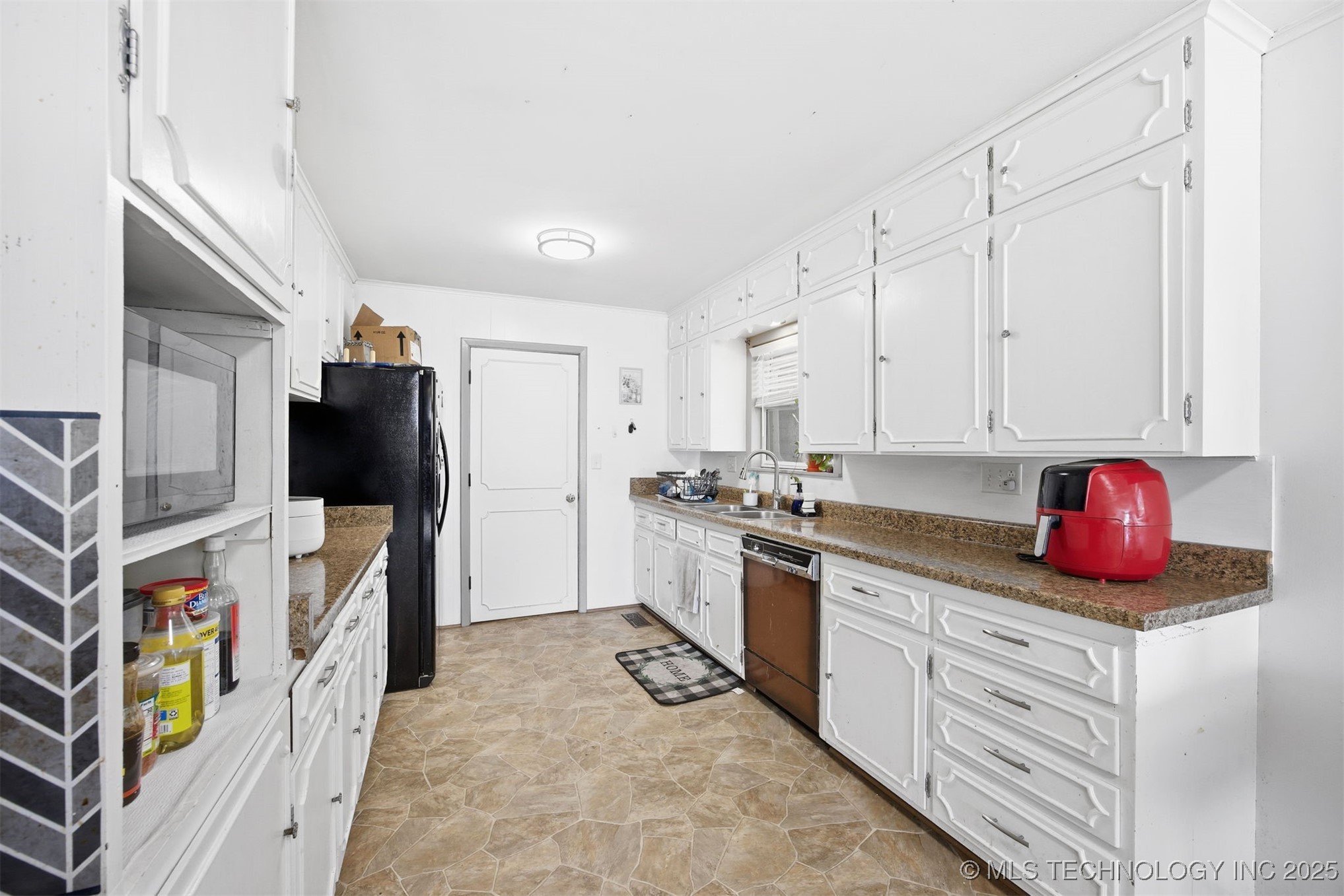 2014 Harvard Property Photo 8