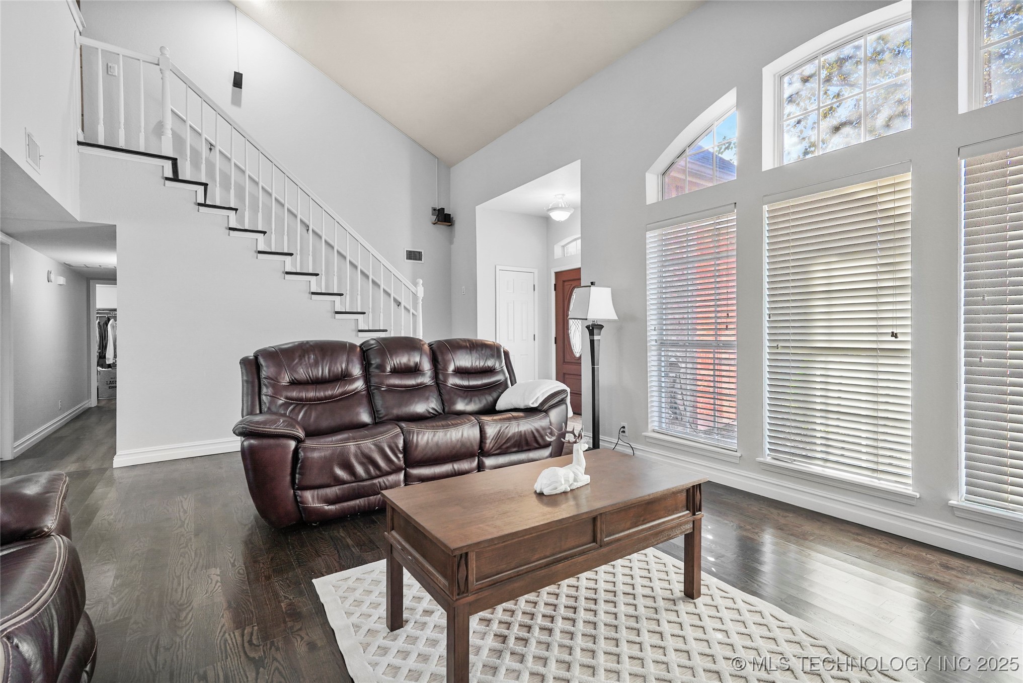 9909 N 115th East Avenue Property Photo 5