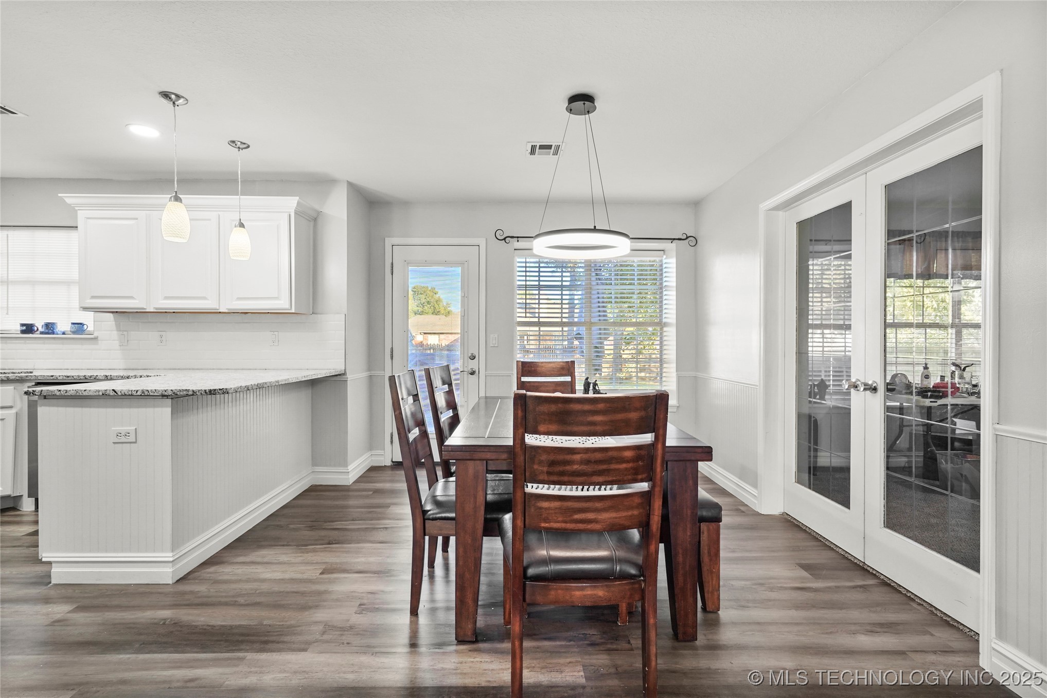 9909 N 115th East Avenue Property Photo 7