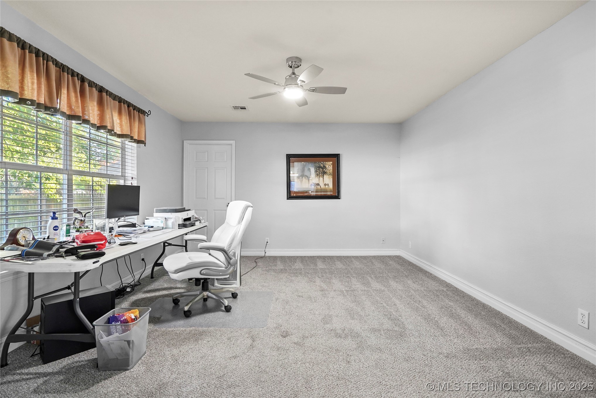 9909 N 115th East Avenue Property Photo 13