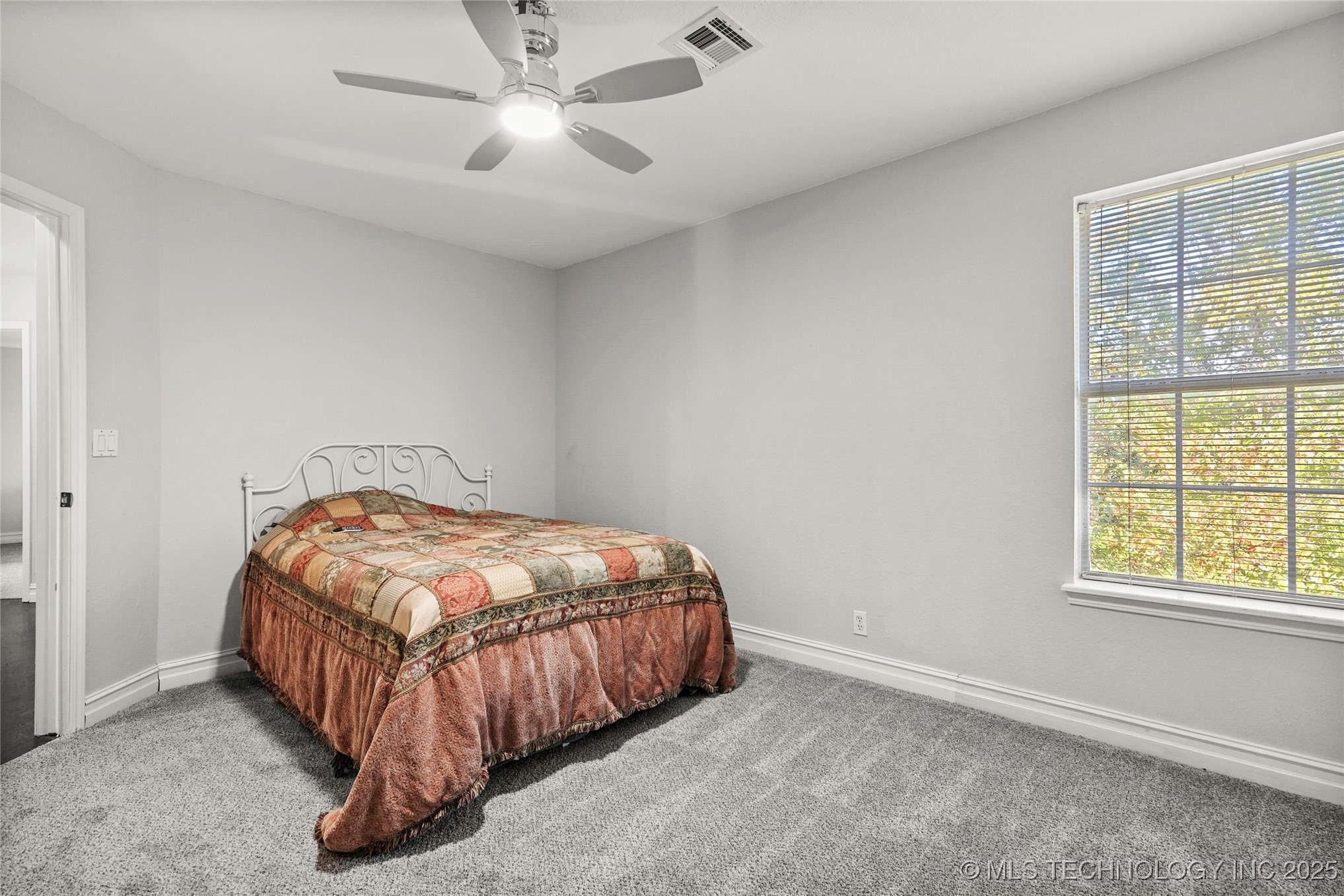 9909 N 115th East Avenue Property Photo 25