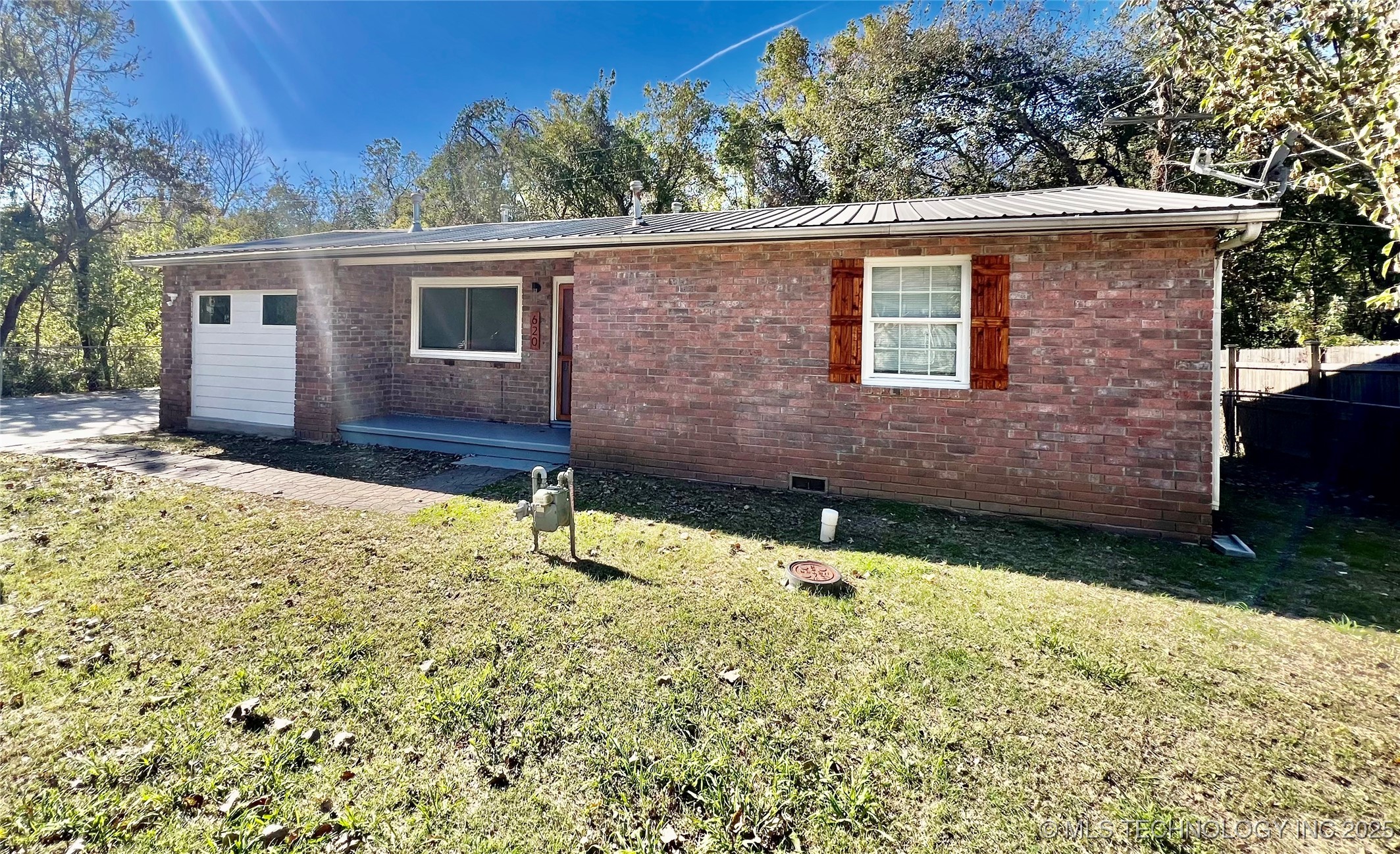 620 S Old Main Street Property Photo 2