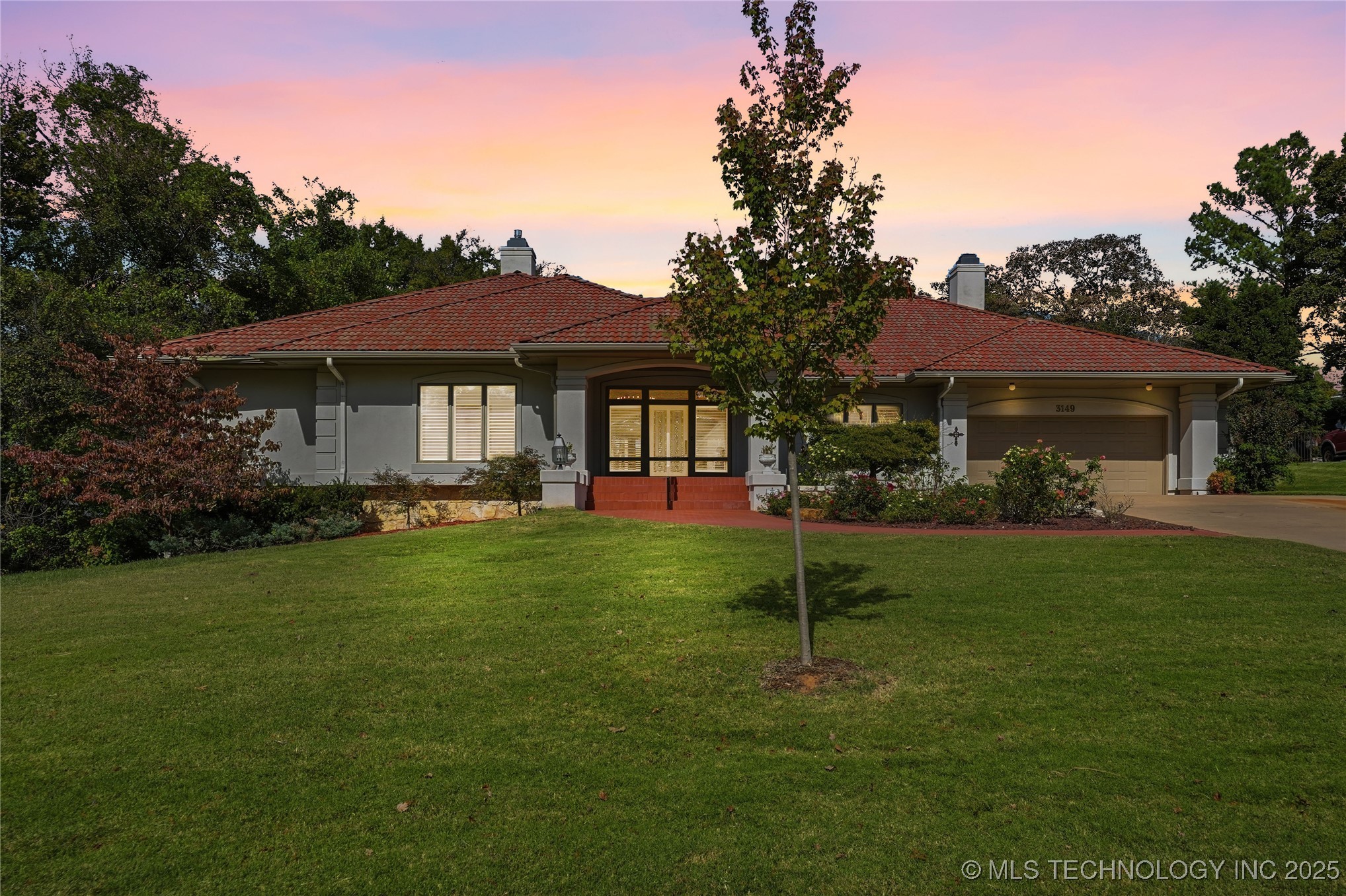 3149 E 89th Street Property Photo 1