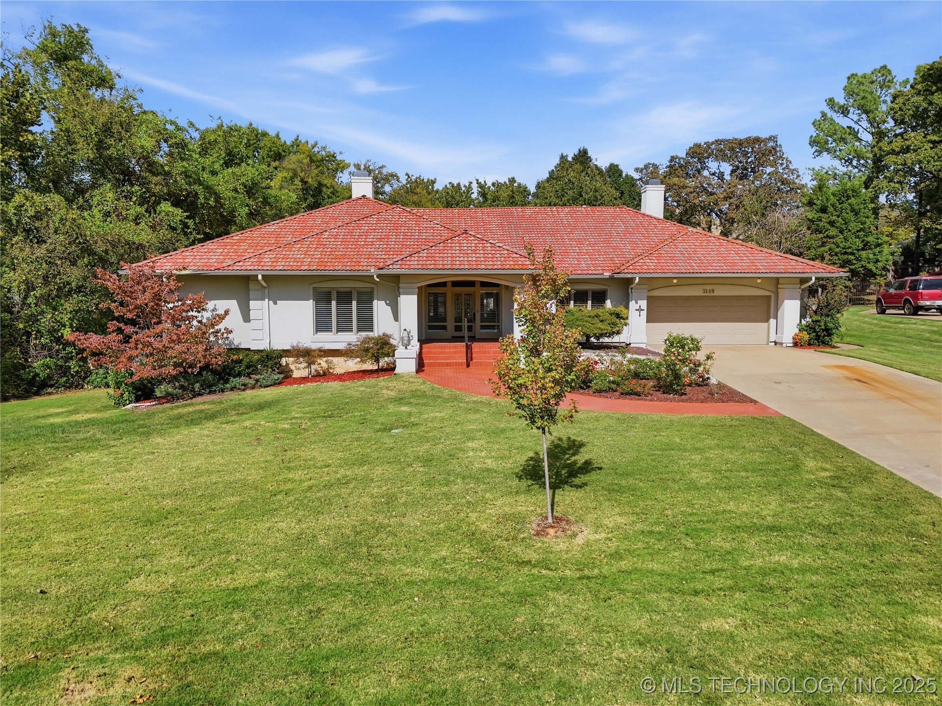 3149 E 89th Street Property Photo 4