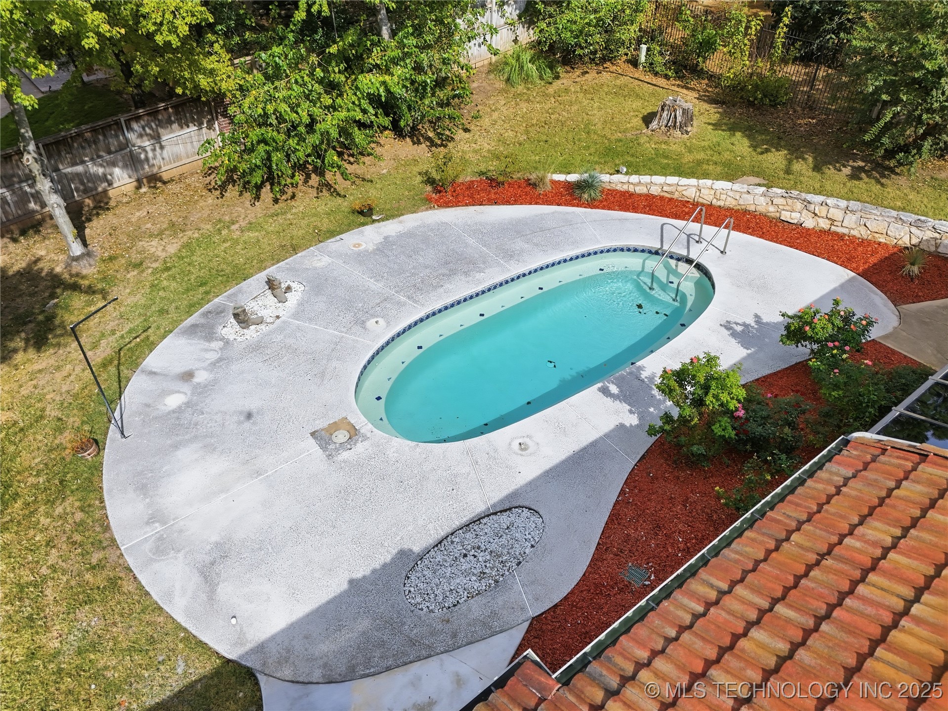 3149 E 89th Street Property Photo 5