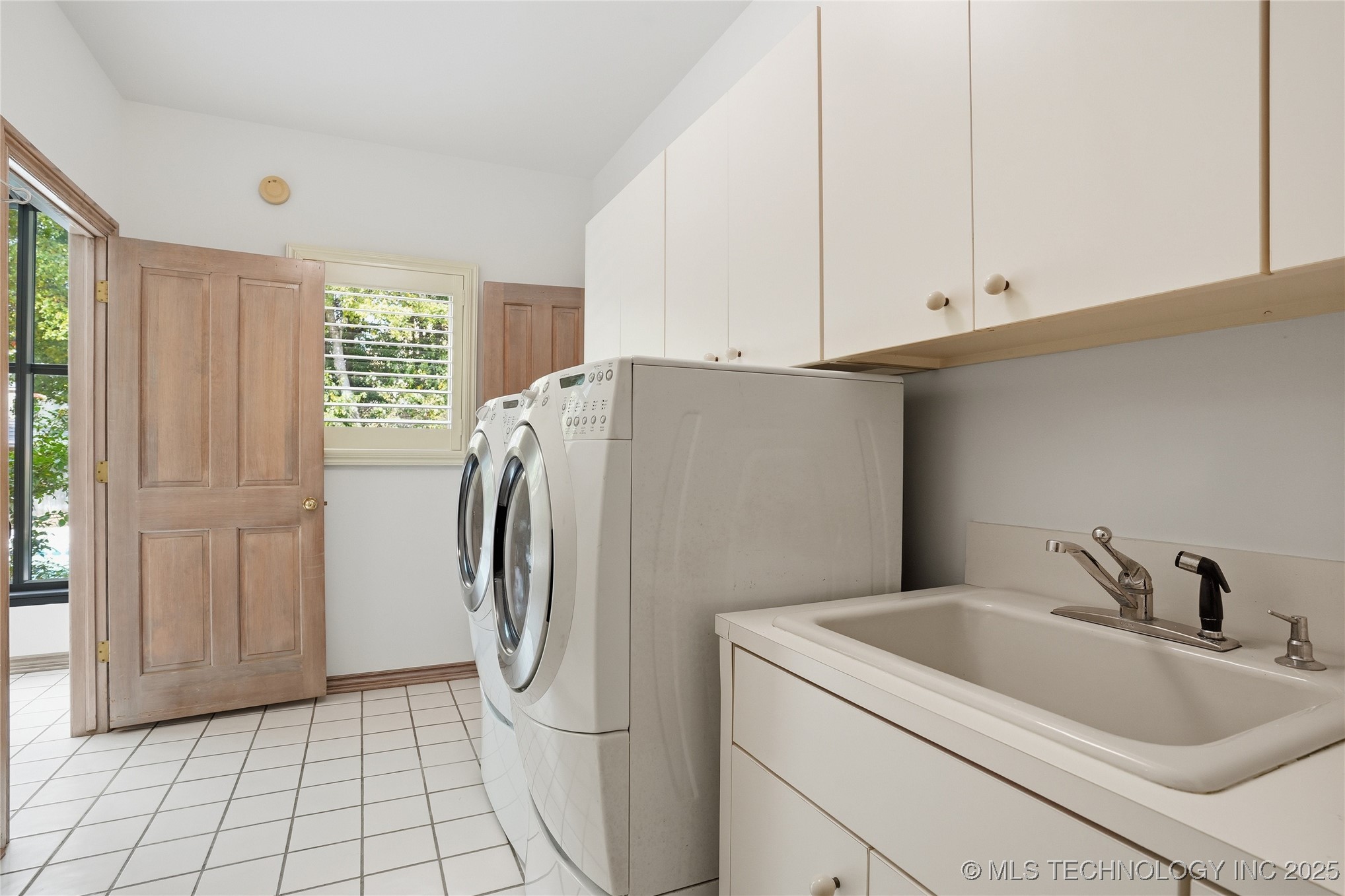 3149 E 89th Street Property Photo 47