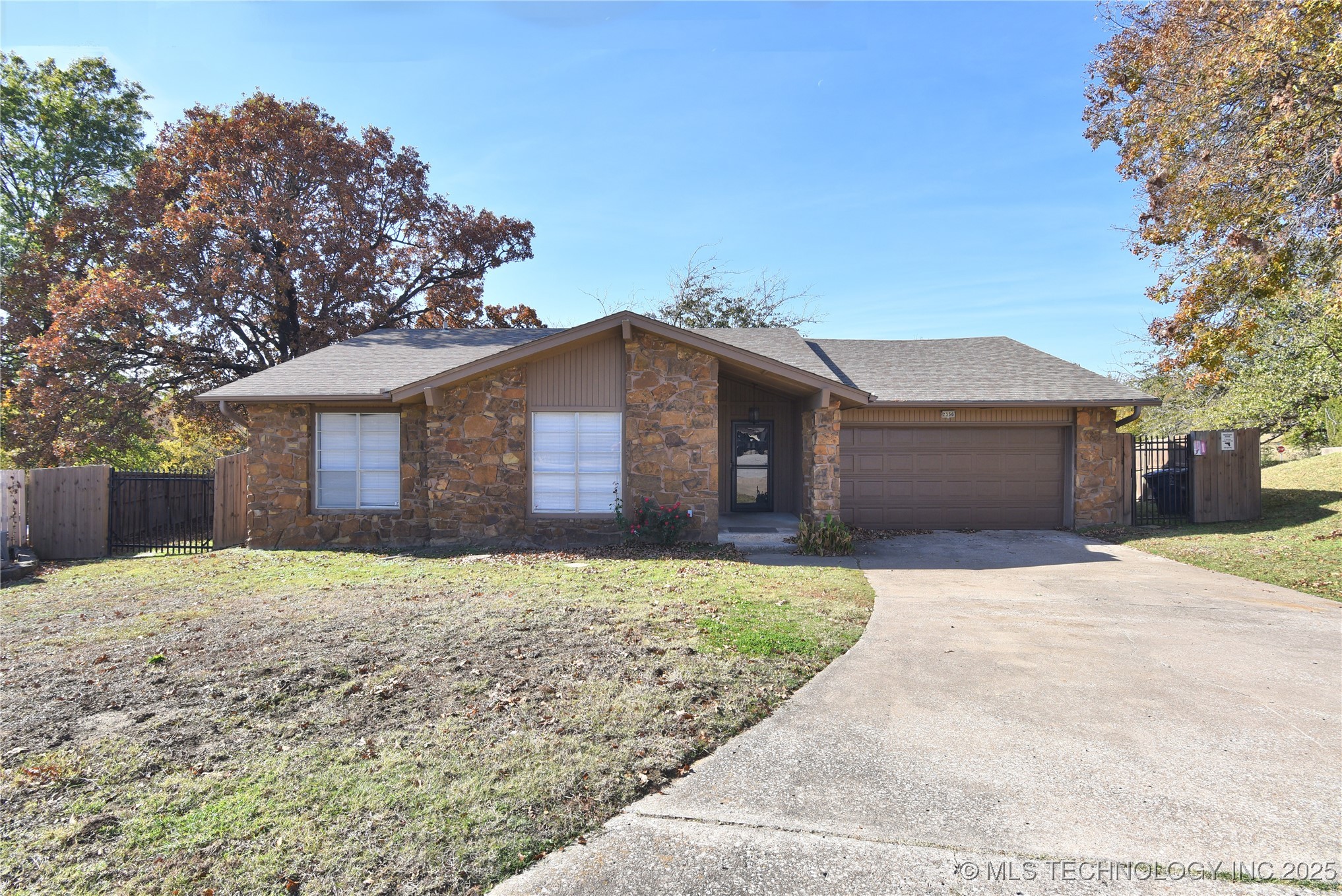 2356 W Tecumseh Street Property Photo 1