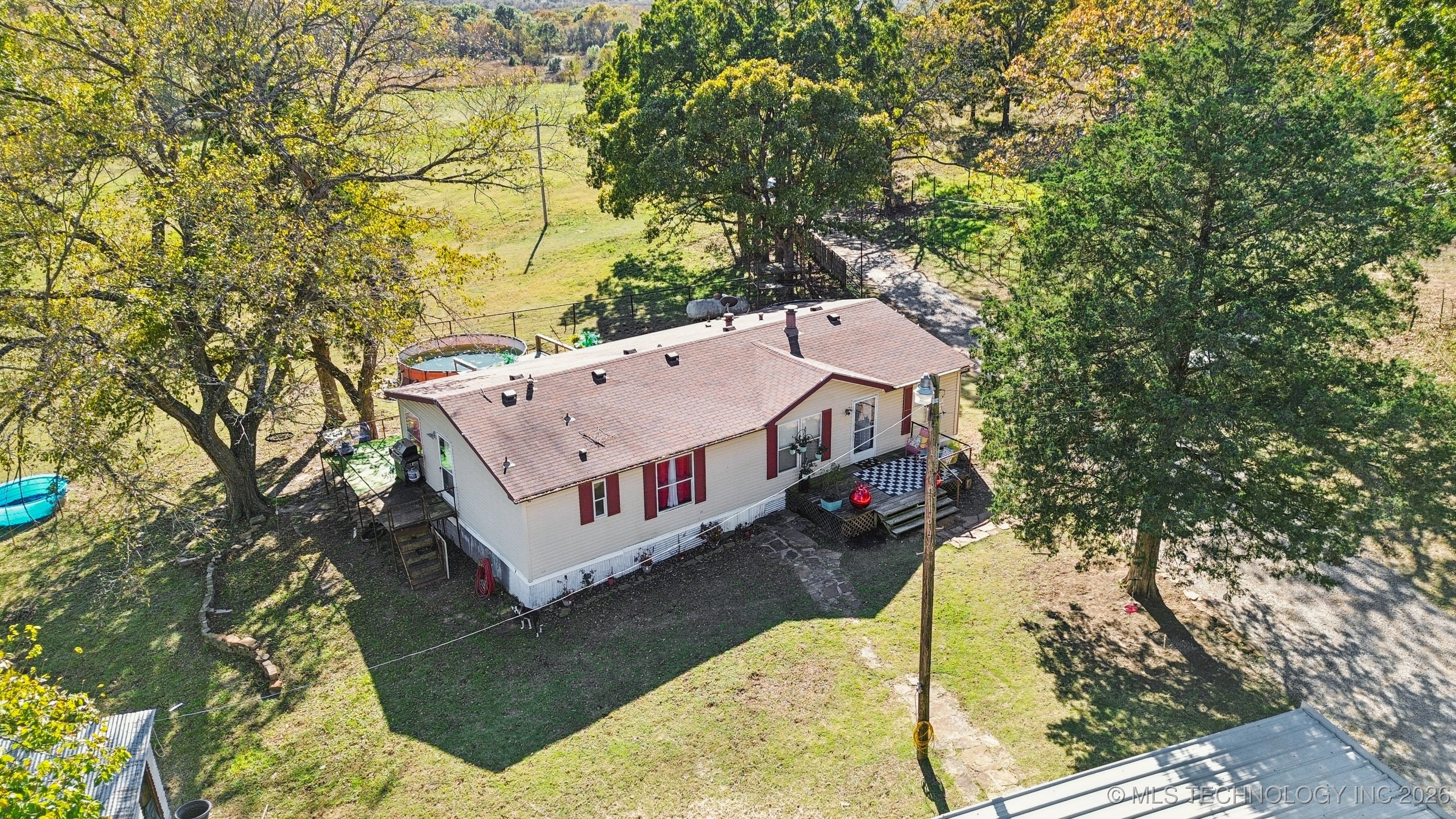 3306 2401 Road Property Photo 5