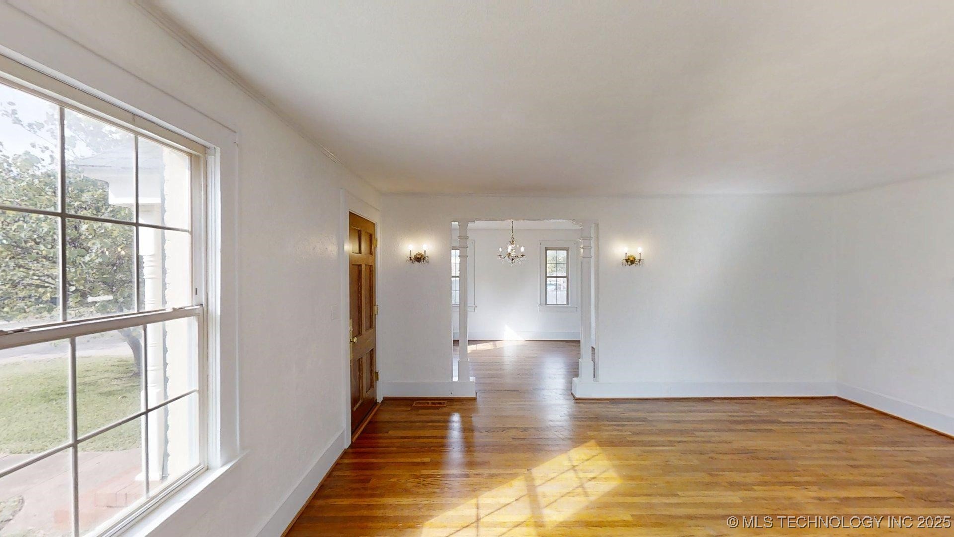 1723 Bixby Street Property Photo 7