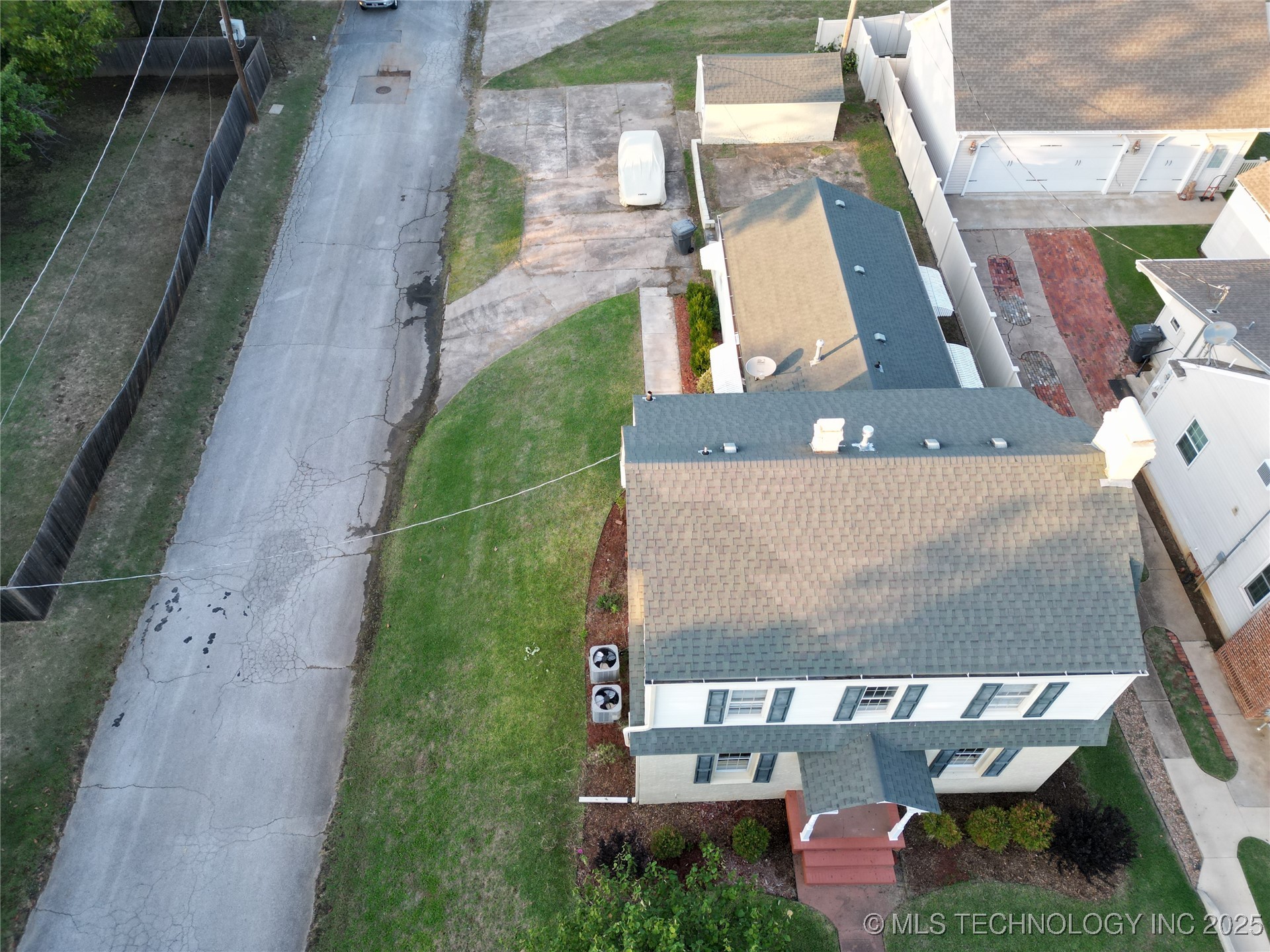 1723 Bixby Street Property Photo 43