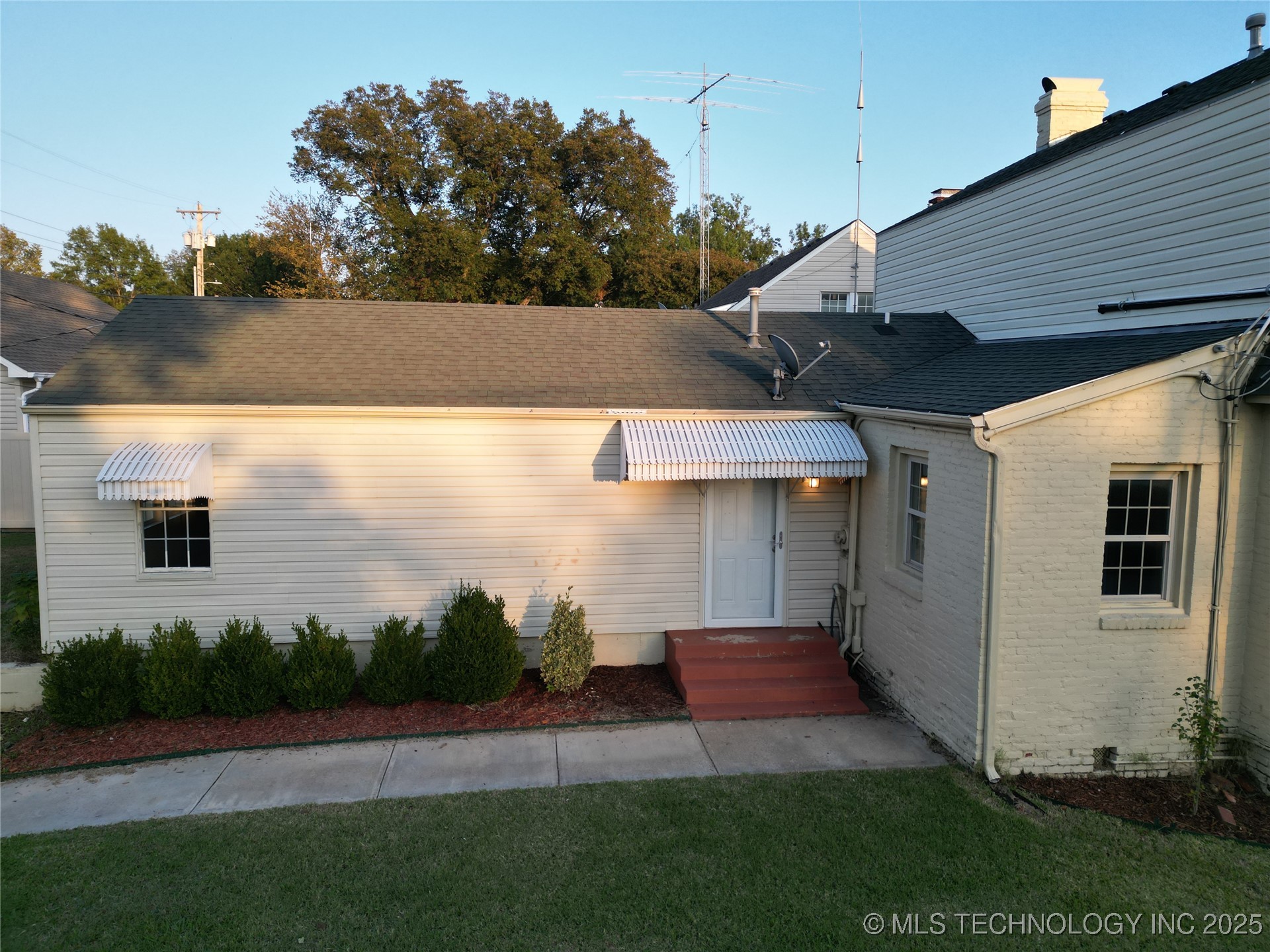 1723 Bixby Street Property Photo 50