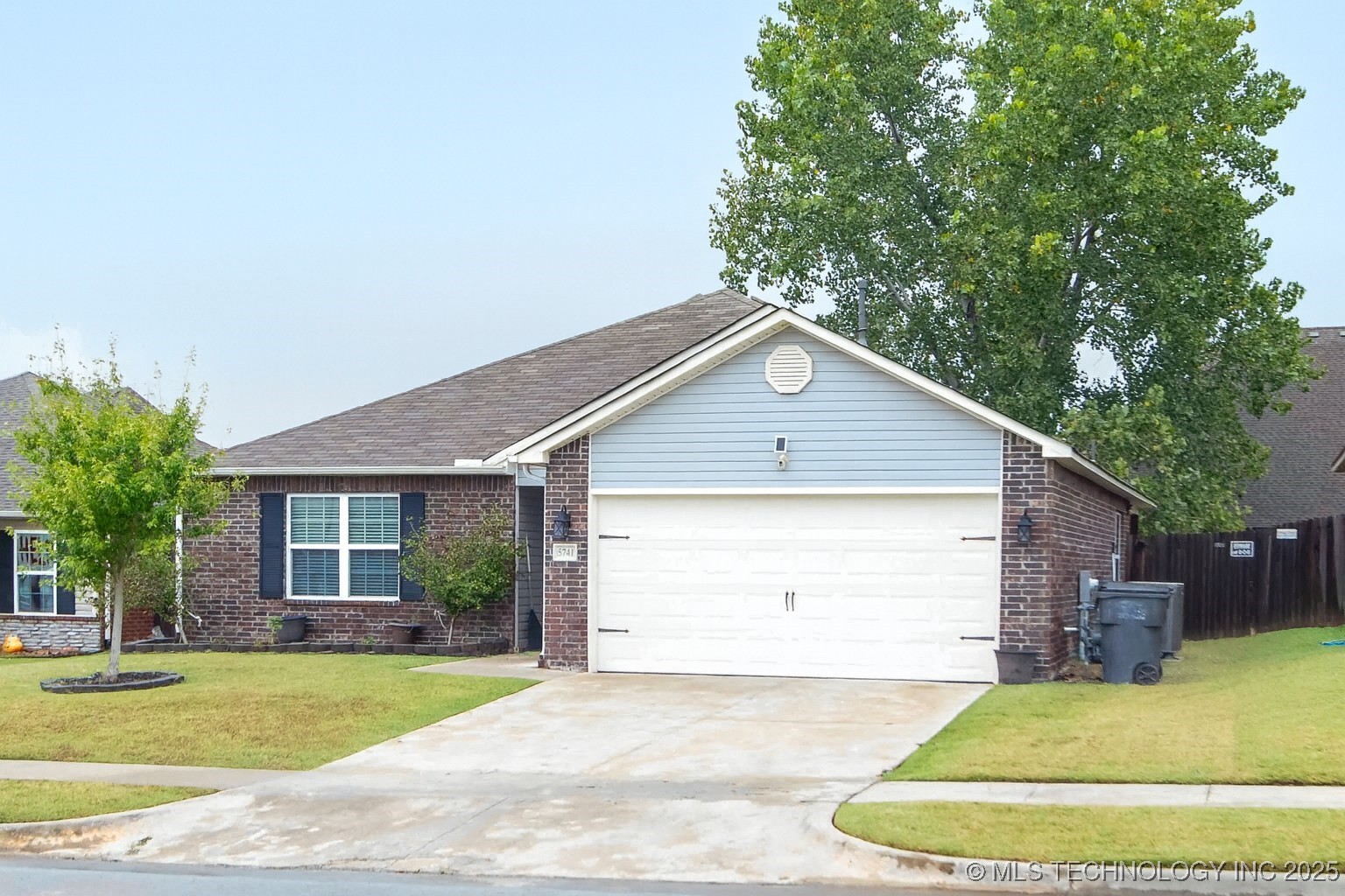 5741 E 146th Street S Property Photo 2