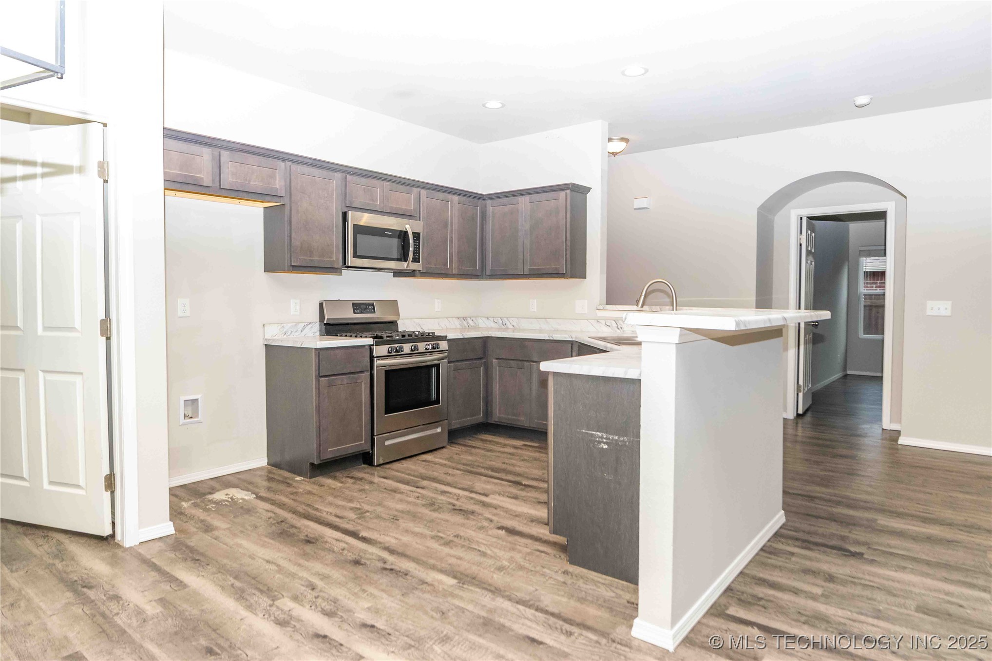 5741 E 146th Street S Property Photo 9