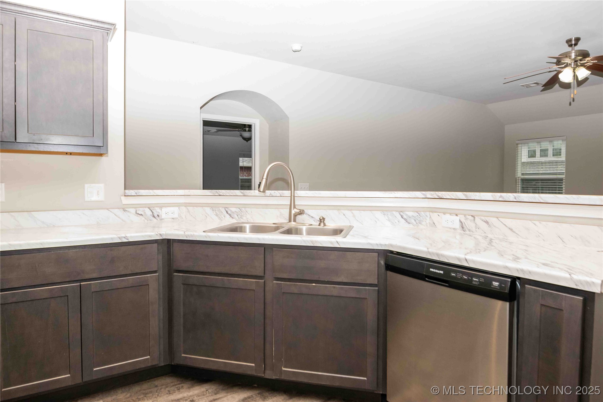 5741 E 146th Street S Property Photo 11