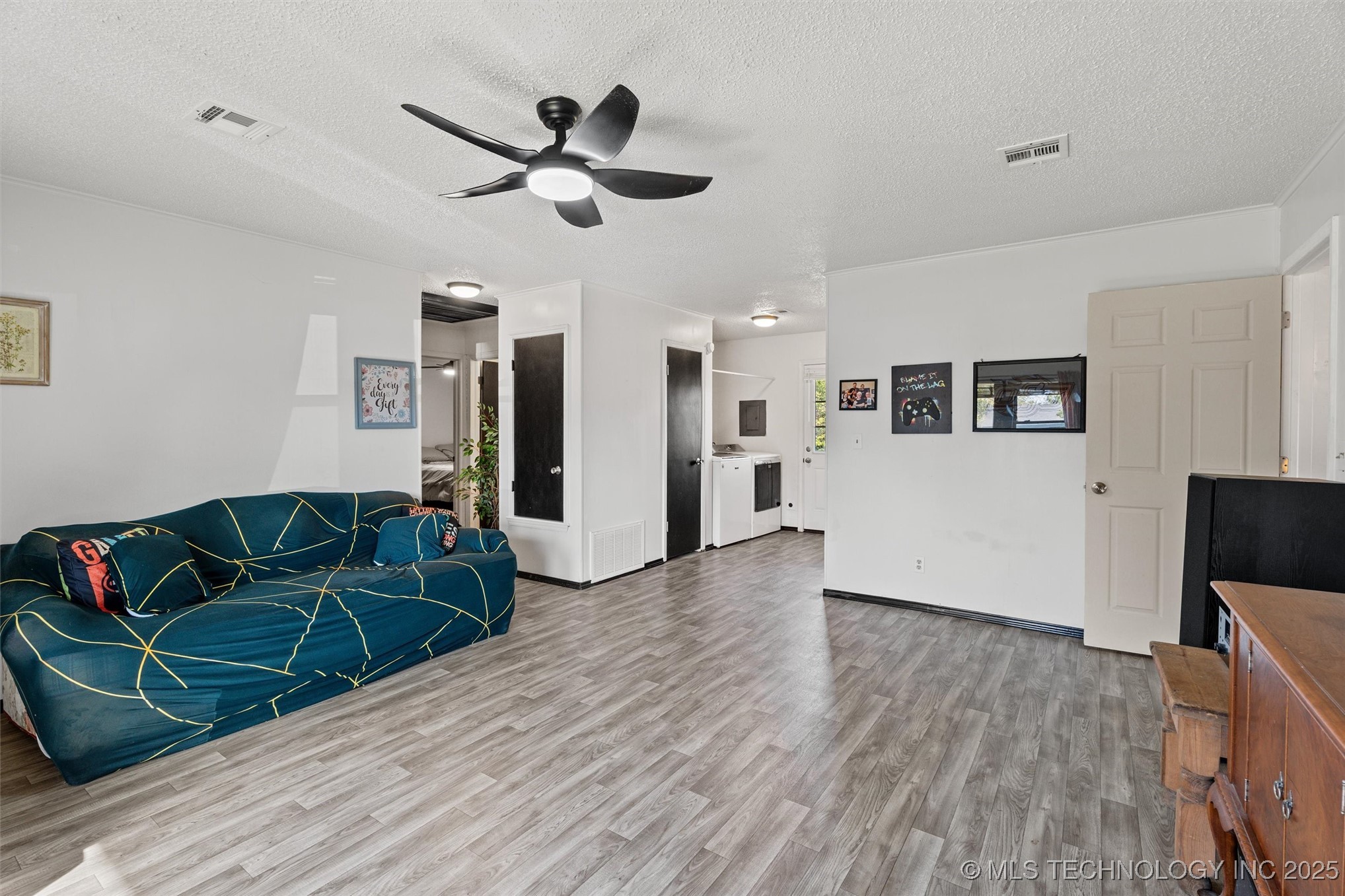 4202 W Pipe Stem Drive Property Photo 7