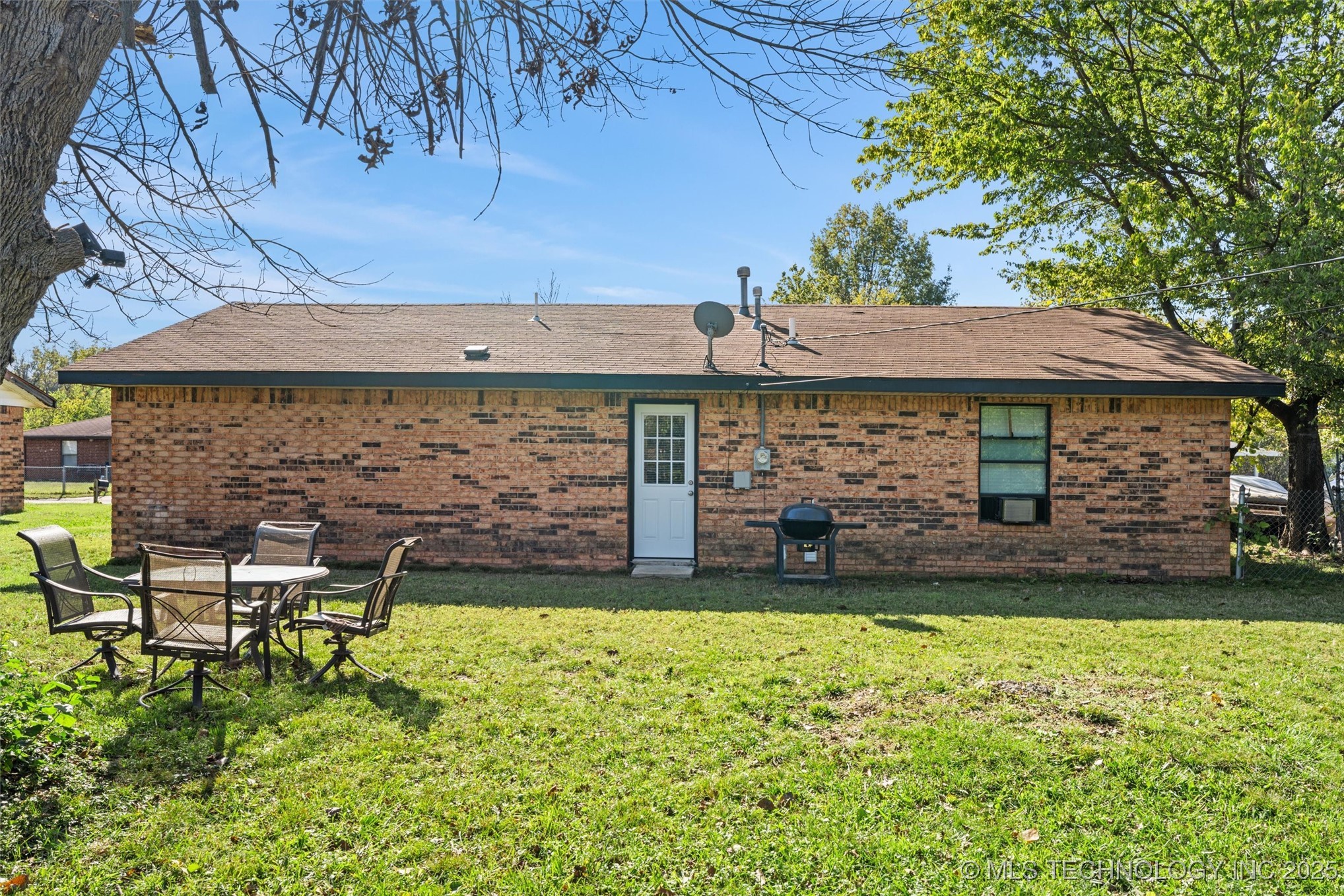 4202 W Pipe Stem Drive Property Photo 26