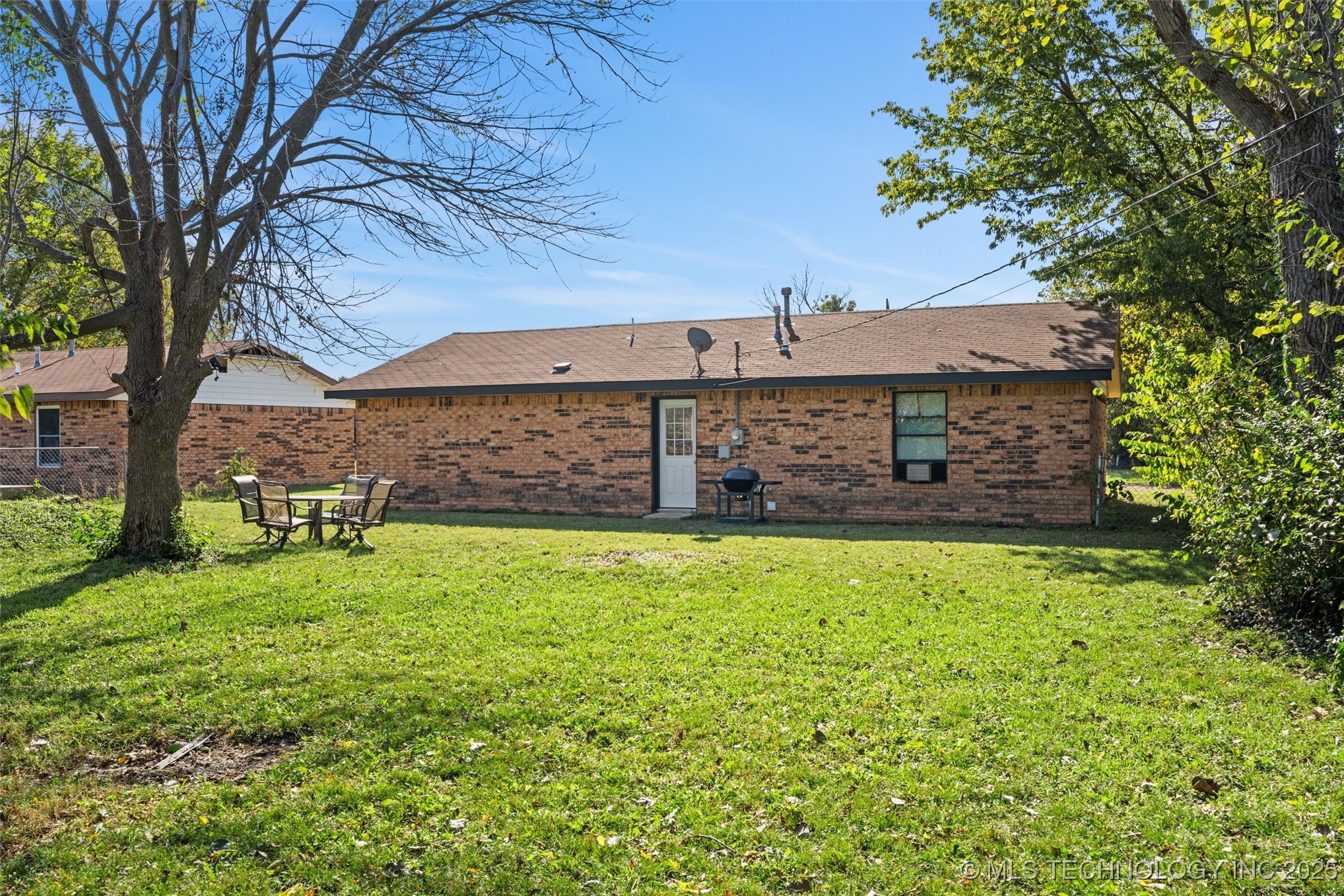 4202 W Pipe Stem Drive Property Photo 27