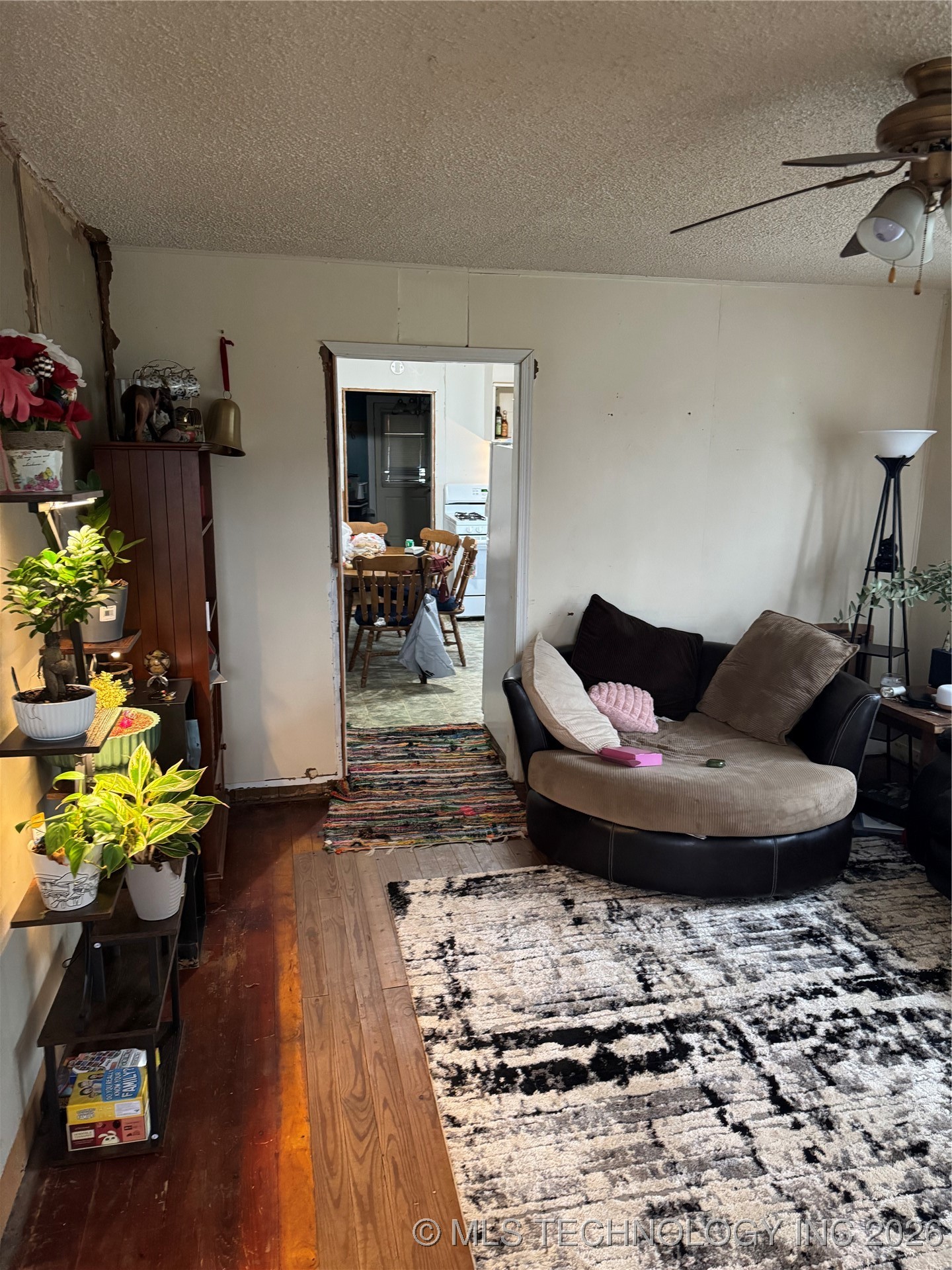 7 S Orphan Street Property Photo 3