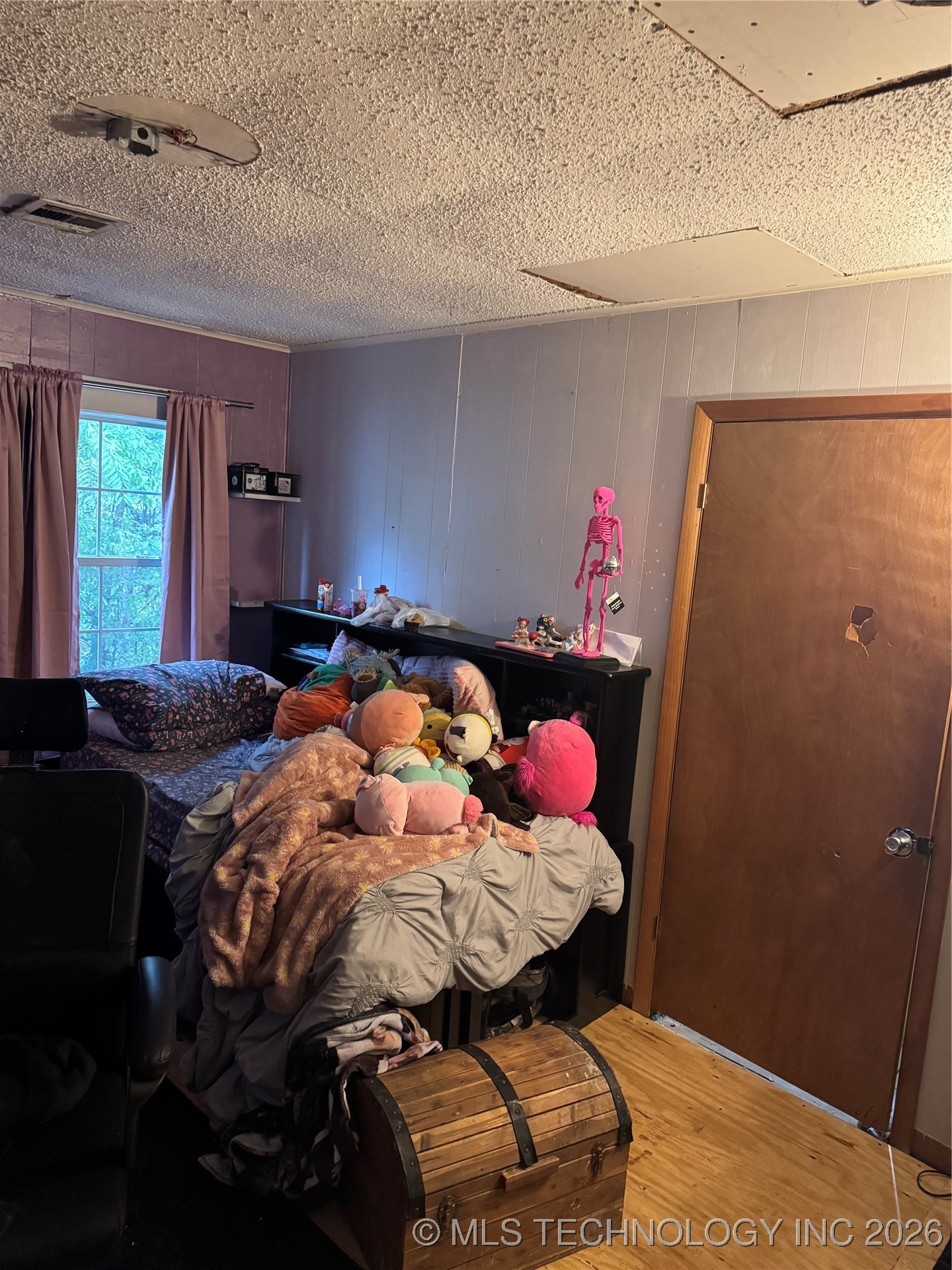 7 S Orphan Street Property Photo 8