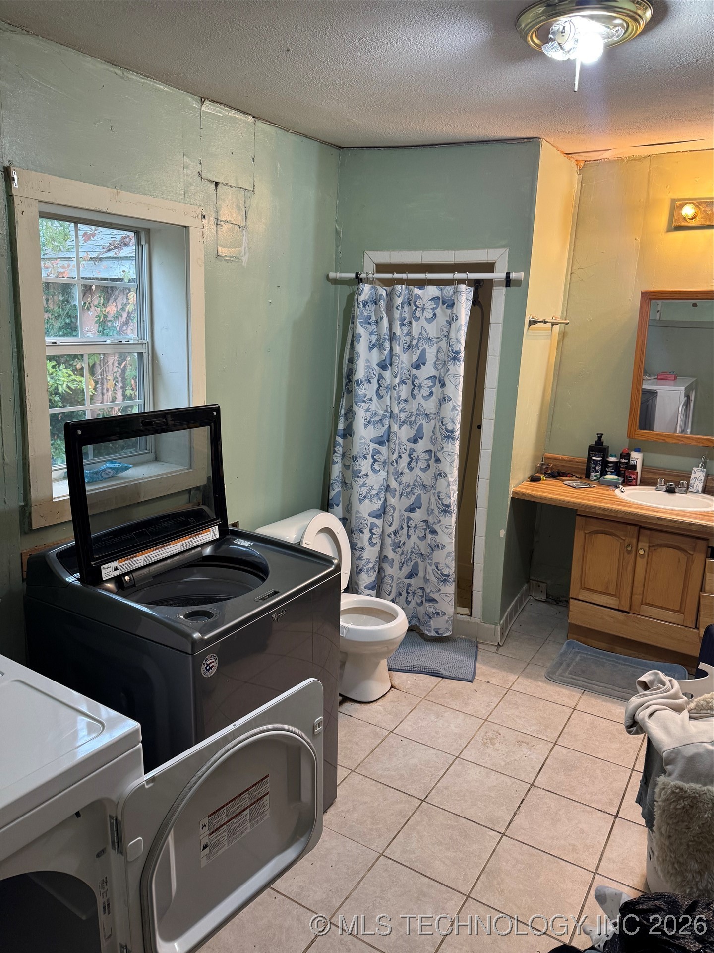 7 S Orphan Street Property Photo 9