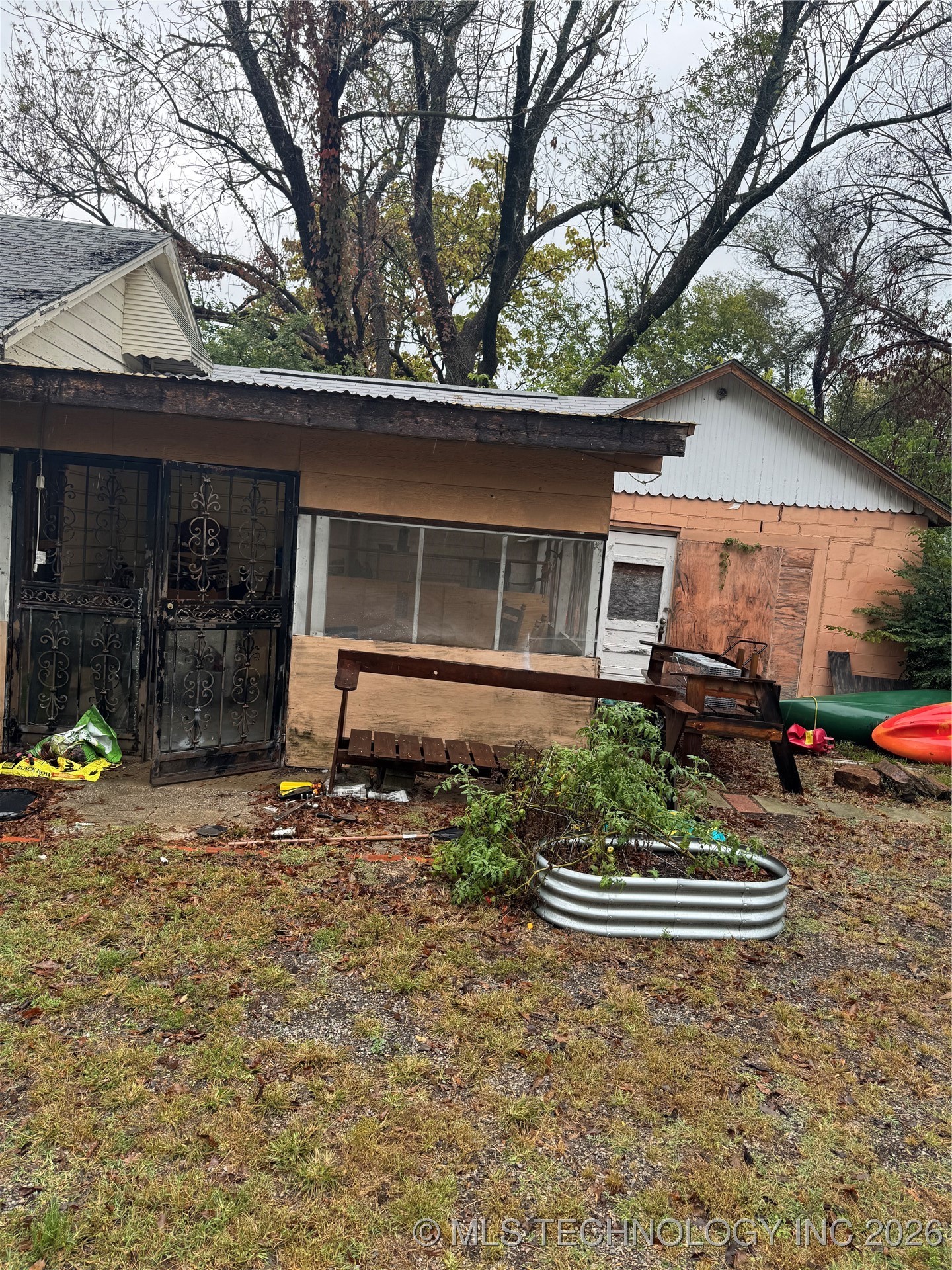 7 S Orphan Street Property Photo 11