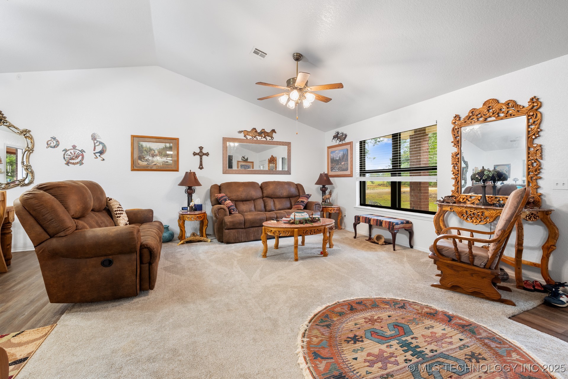 2607 E 2092 Road Property Photo 7