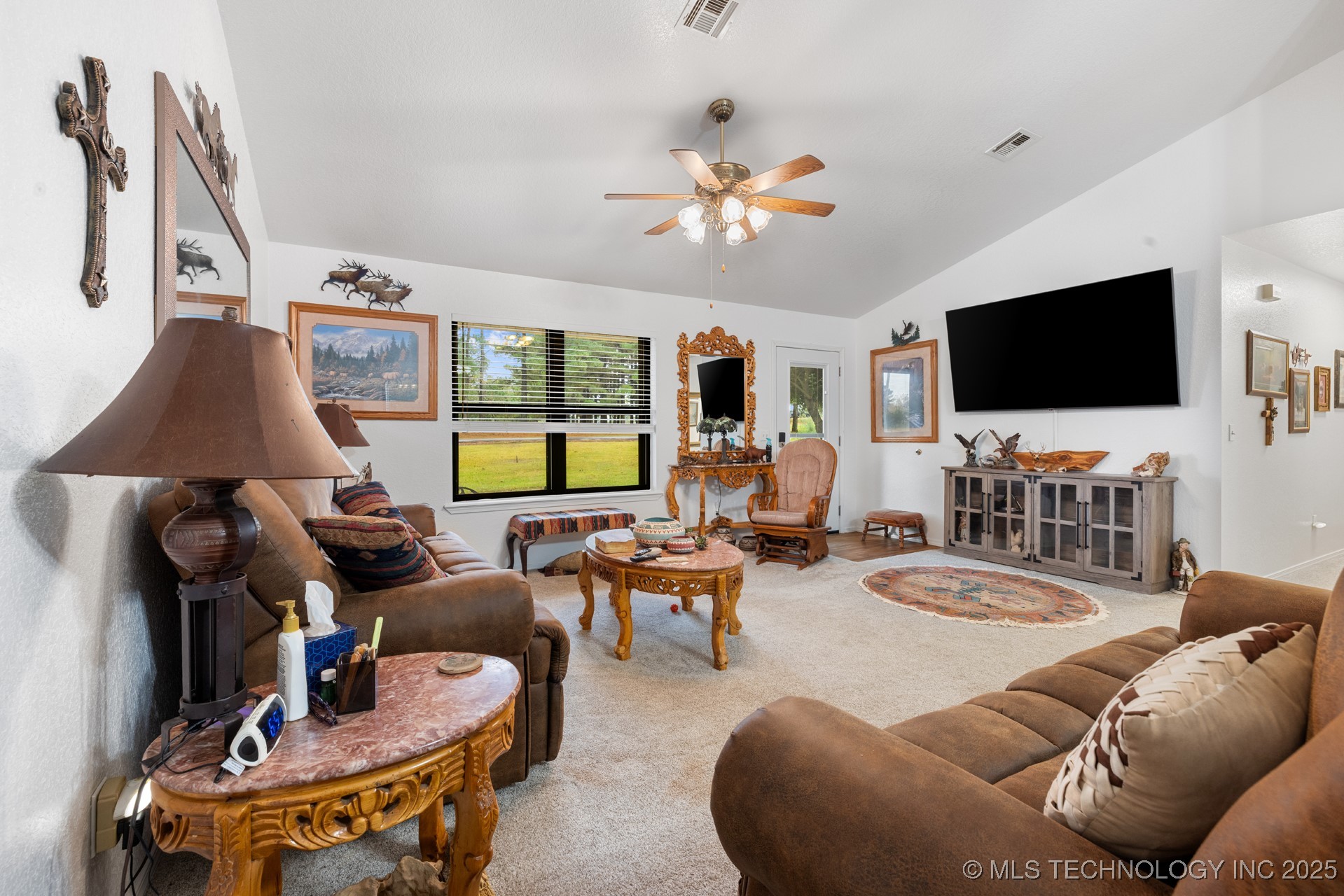 2607 E 2092 Road Property Photo 9