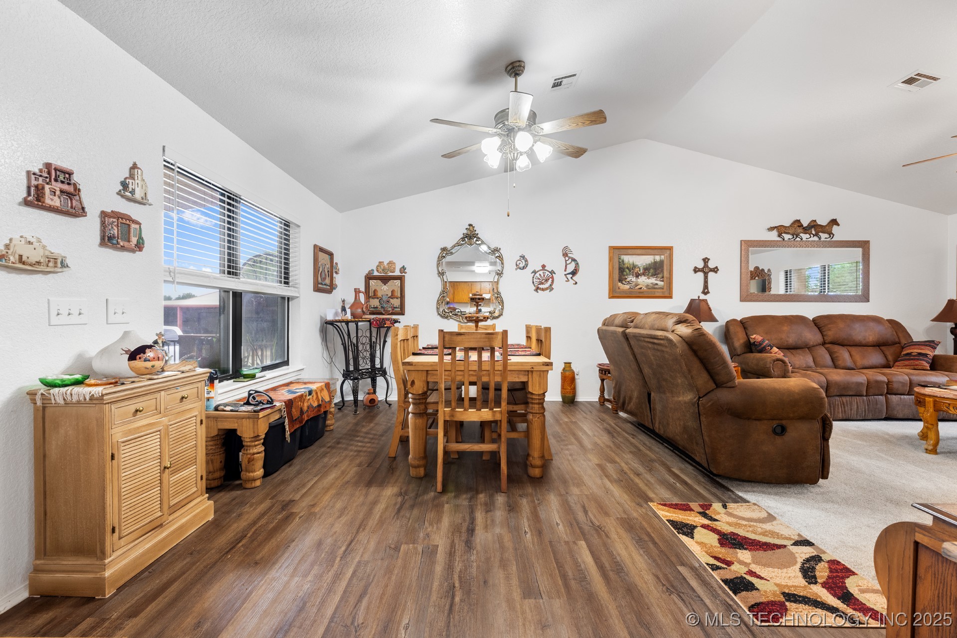 2607 E 2092 Road Property Photo 10