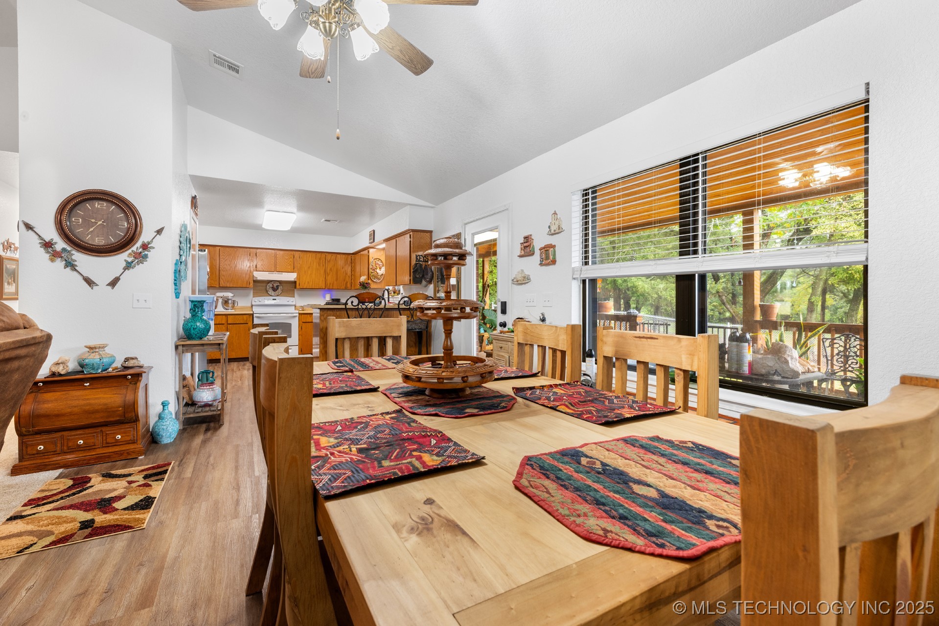 2607 E 2092 Road Property Photo 15