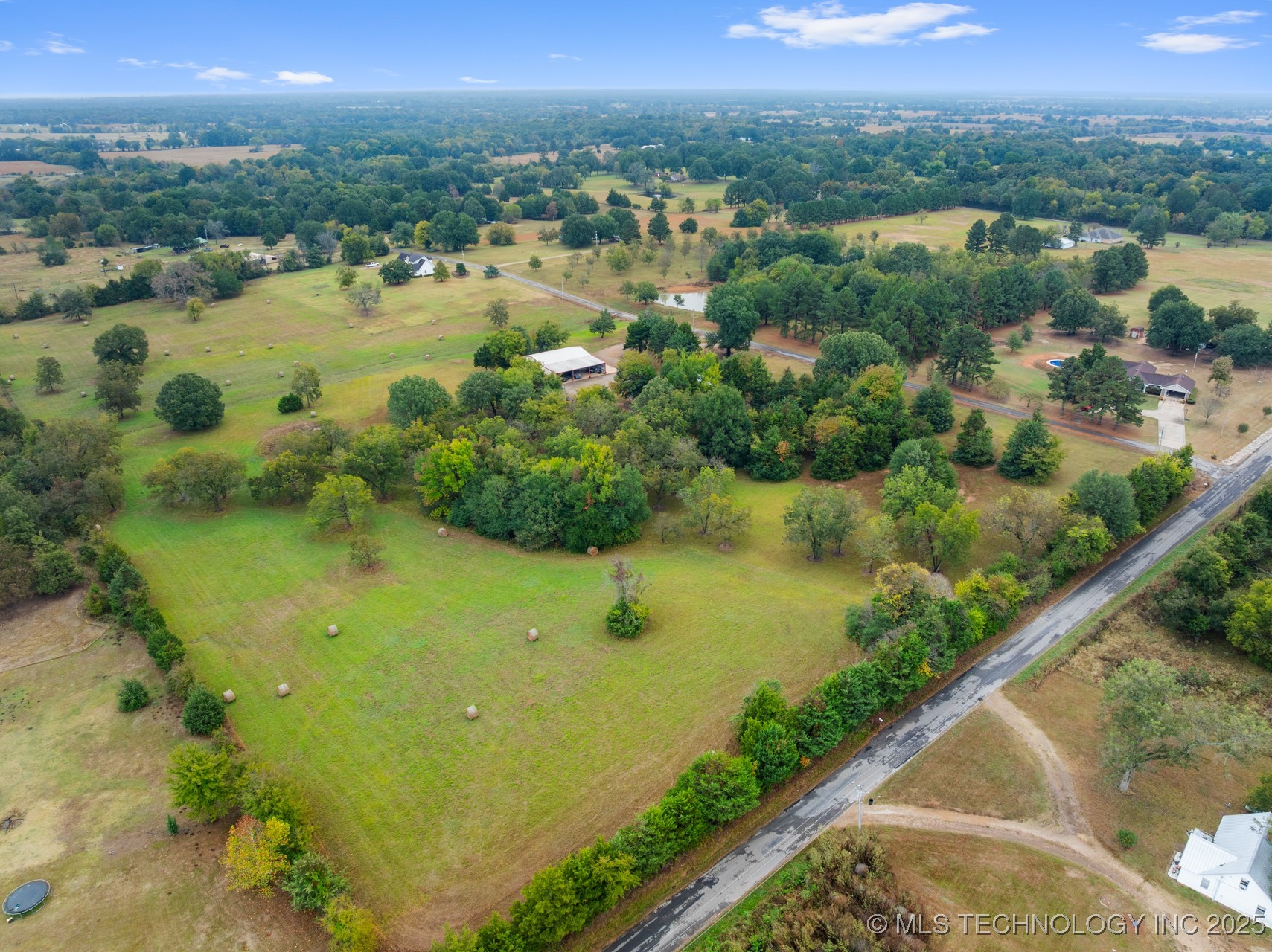 2607 E 2092 Road Property Photo 58