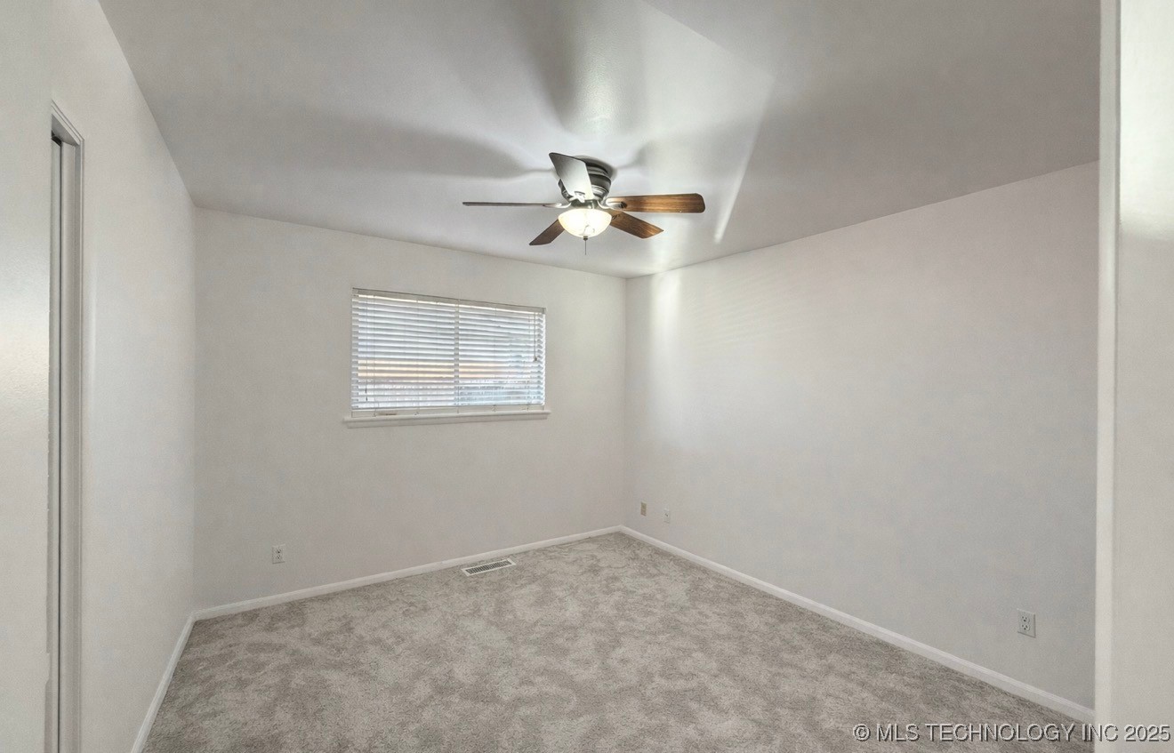 7836 S College Avenue Property Photo 13