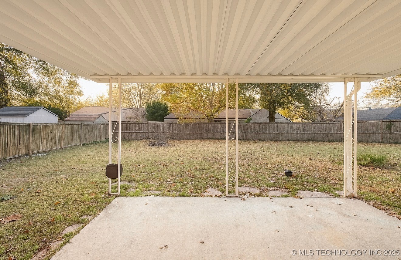 7836 S College Avenue Property Photo 28