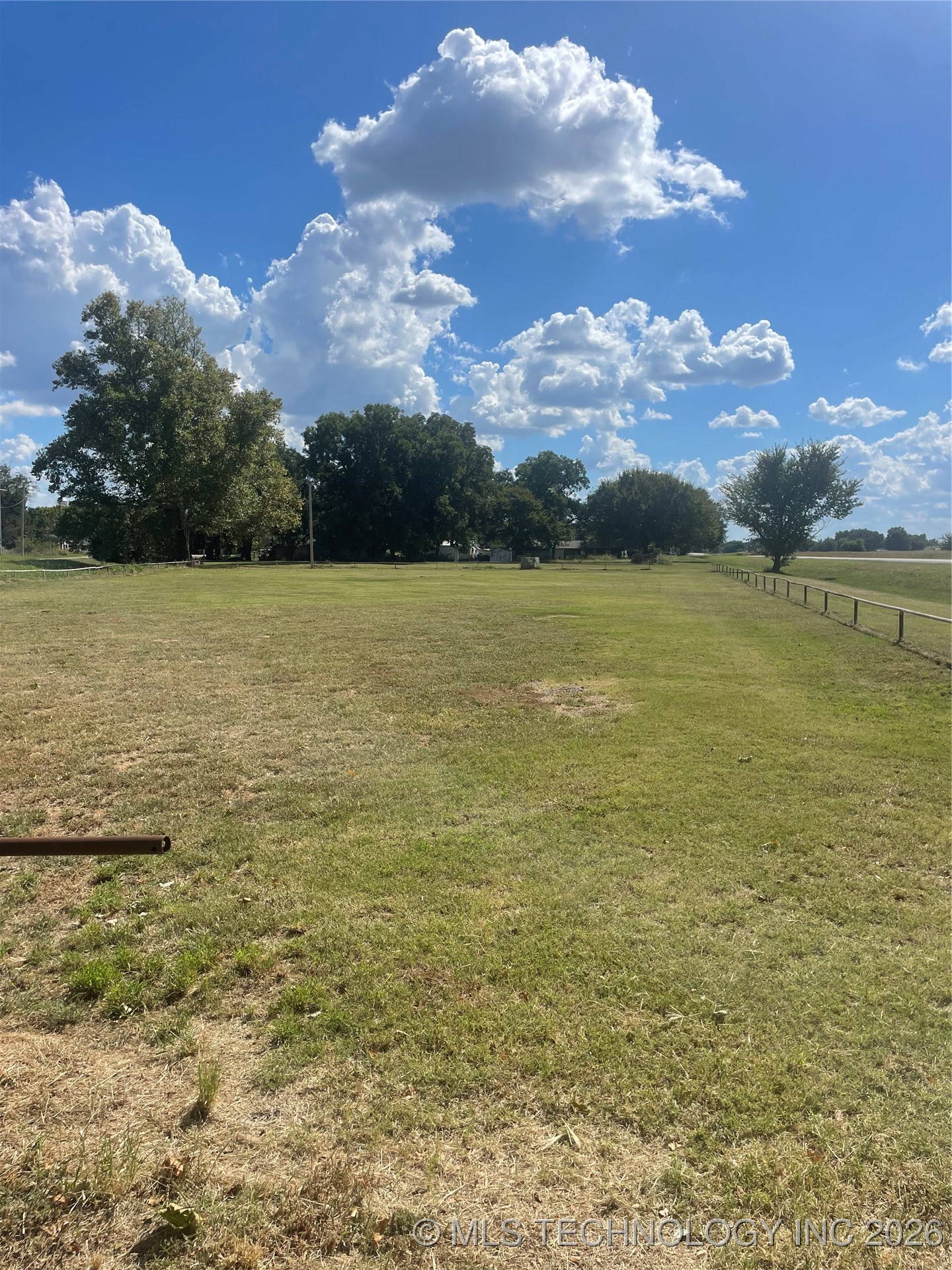 Hwy 81 Highway Property Photo 2