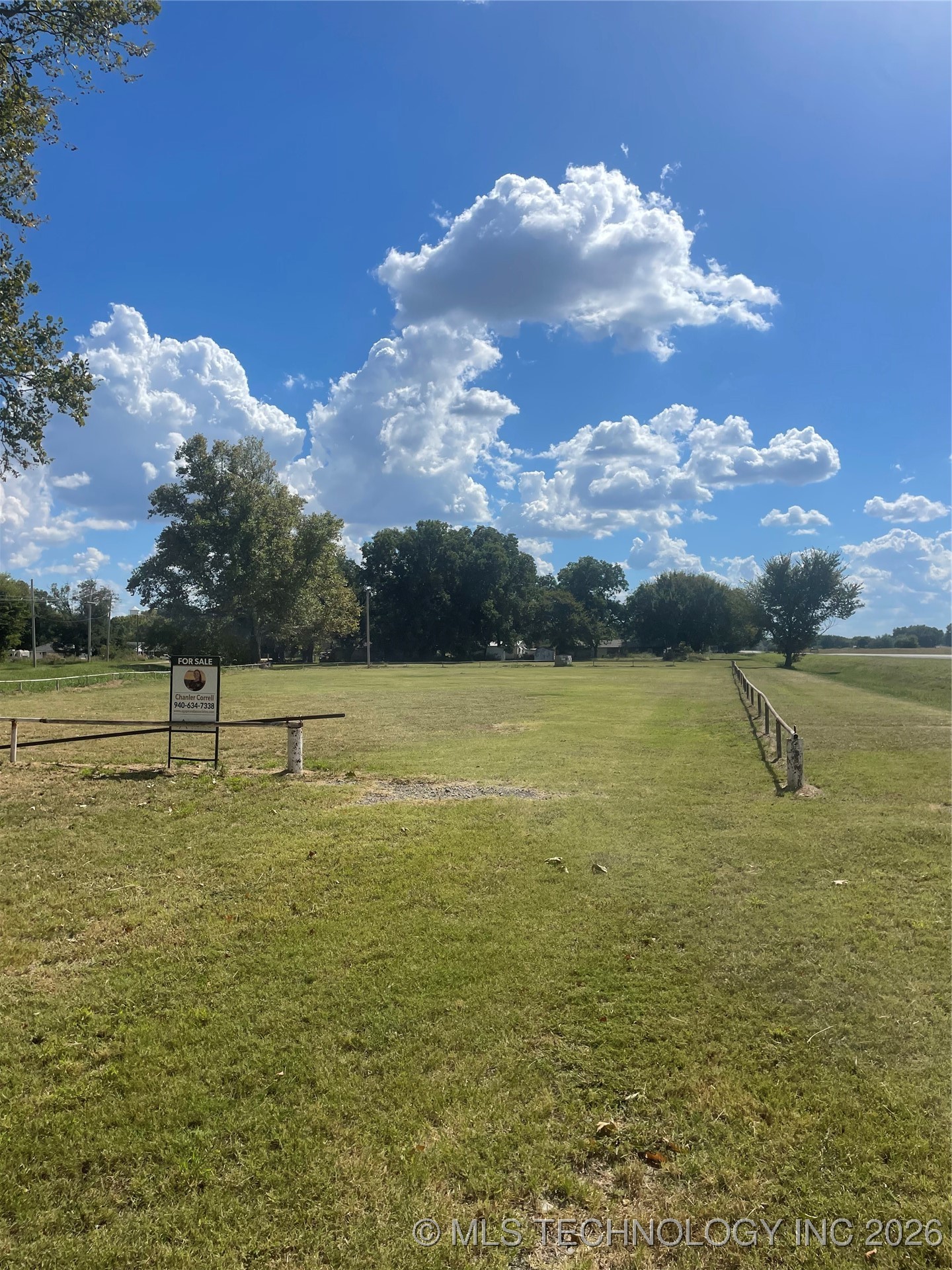 Hwy 81 Highway Property Photo 3