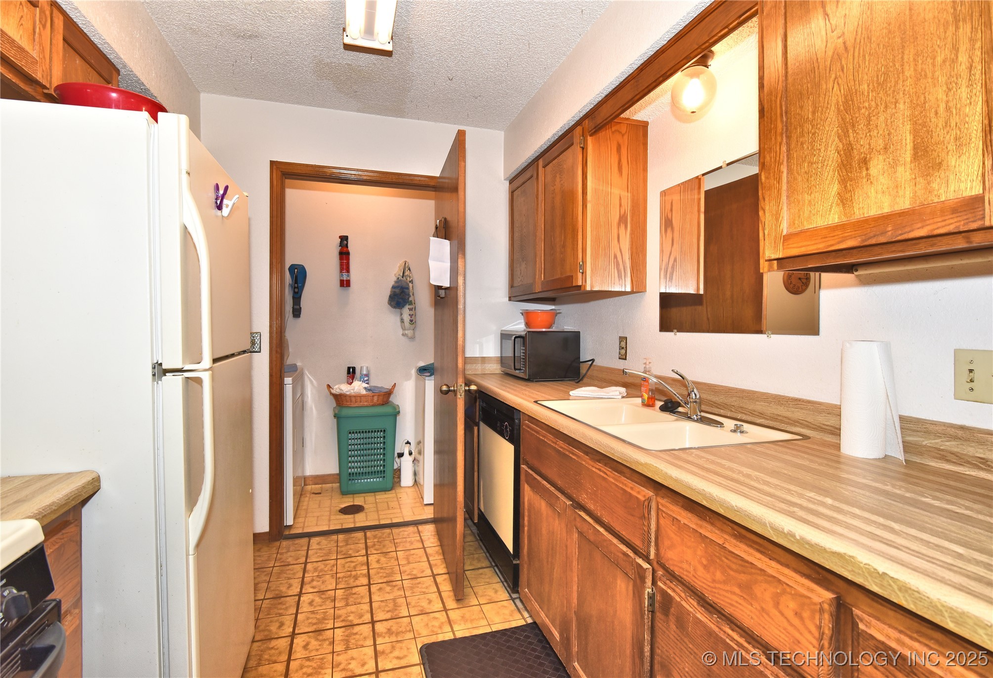 8148 E 17th Street O Property Photo 7