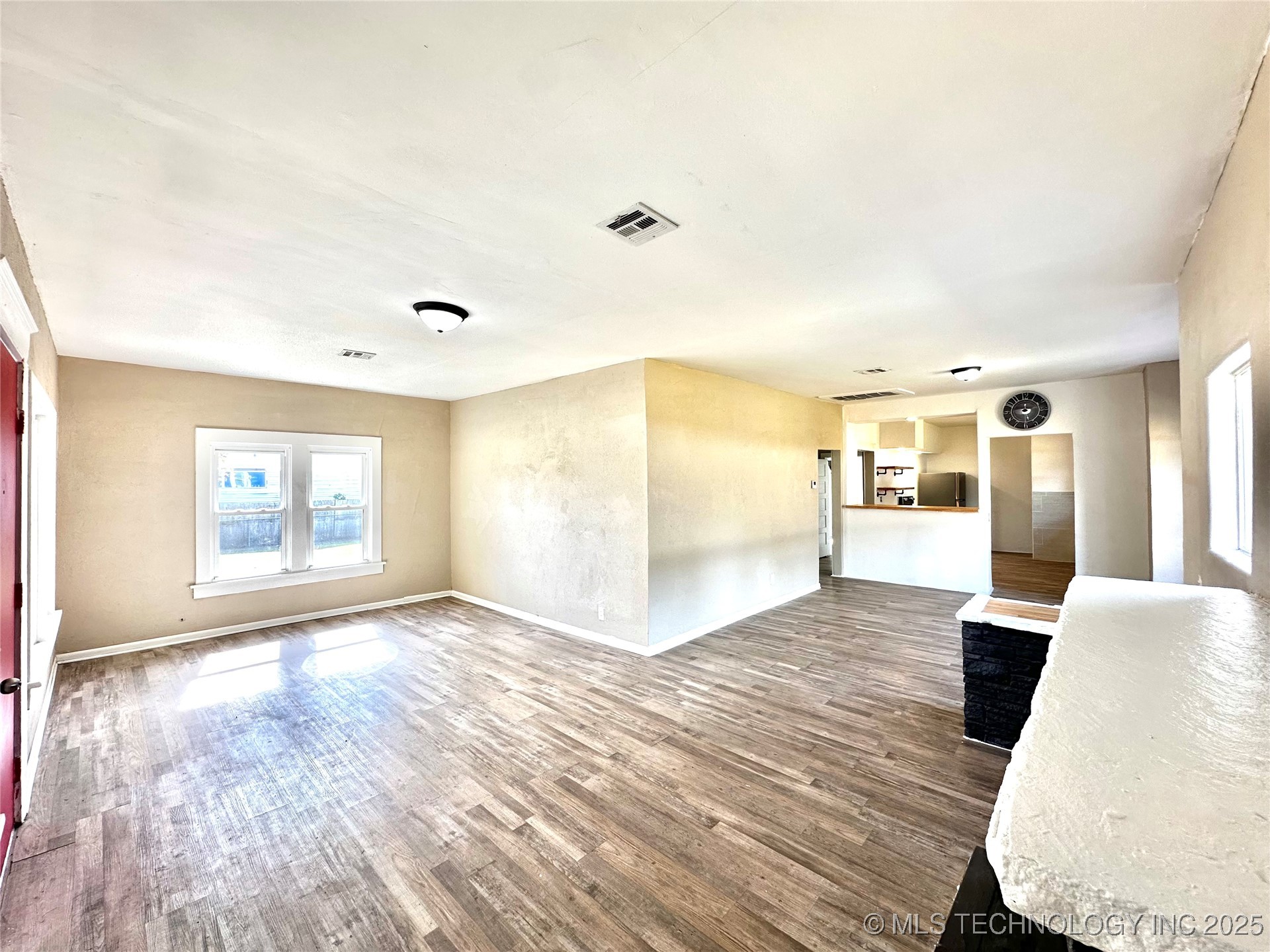 735 S 30th Street Property Photo 4