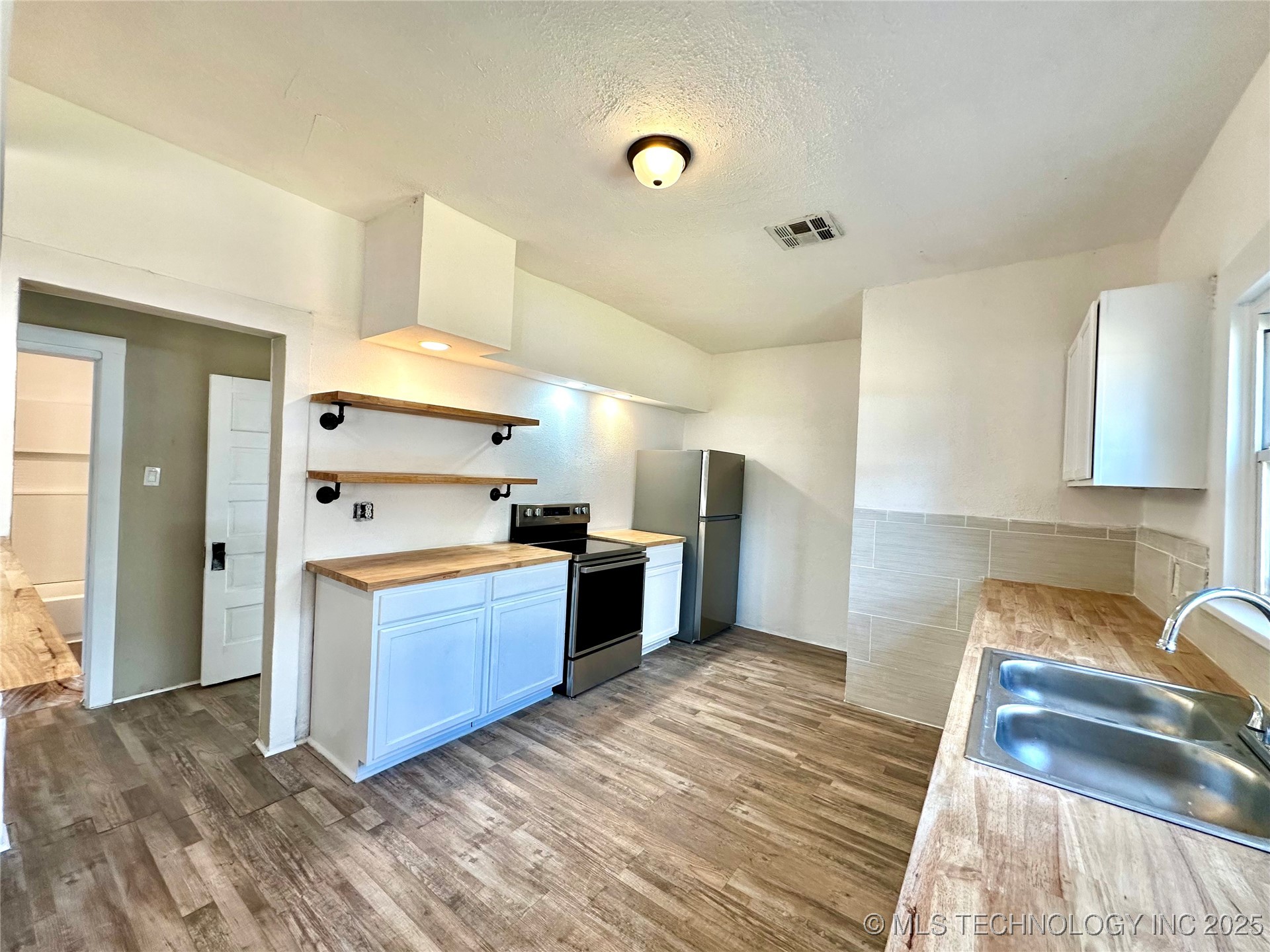 735 S 30th Street Property Photo 9