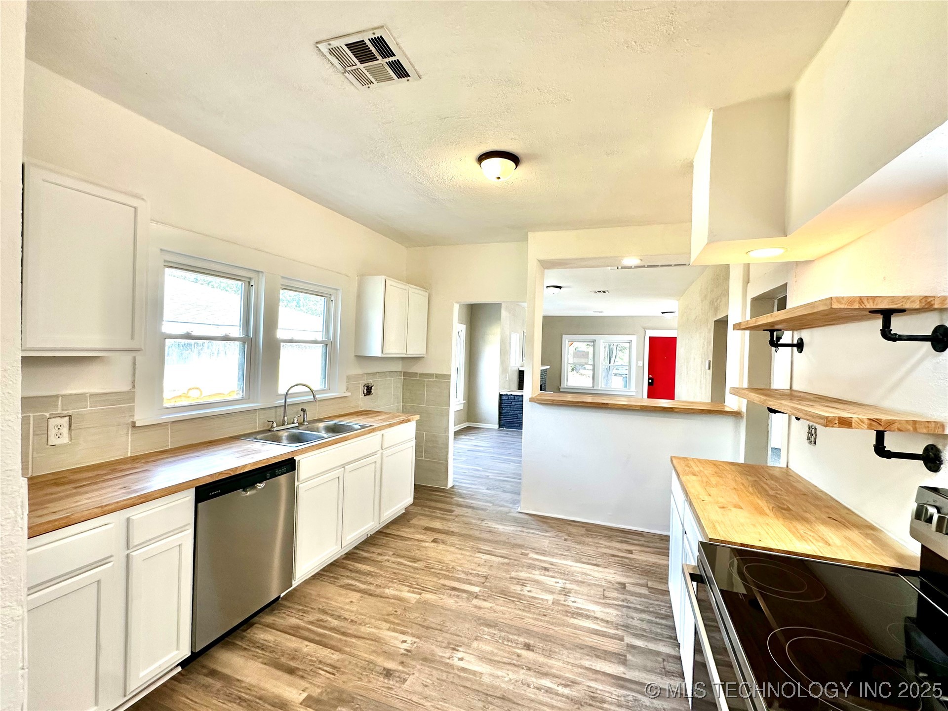 735 S 30th Street Property Photo 10