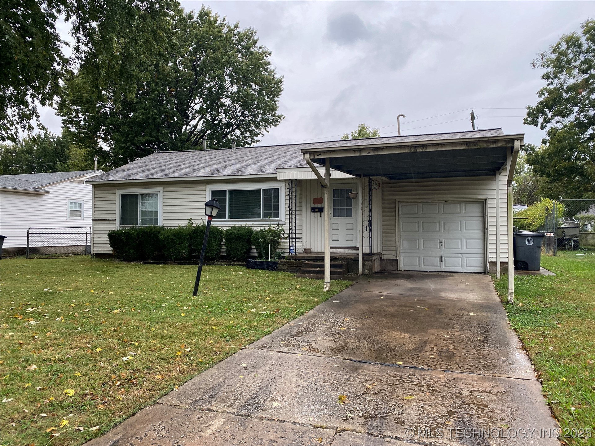 1366 N 95th East Avenue Property Photo 1