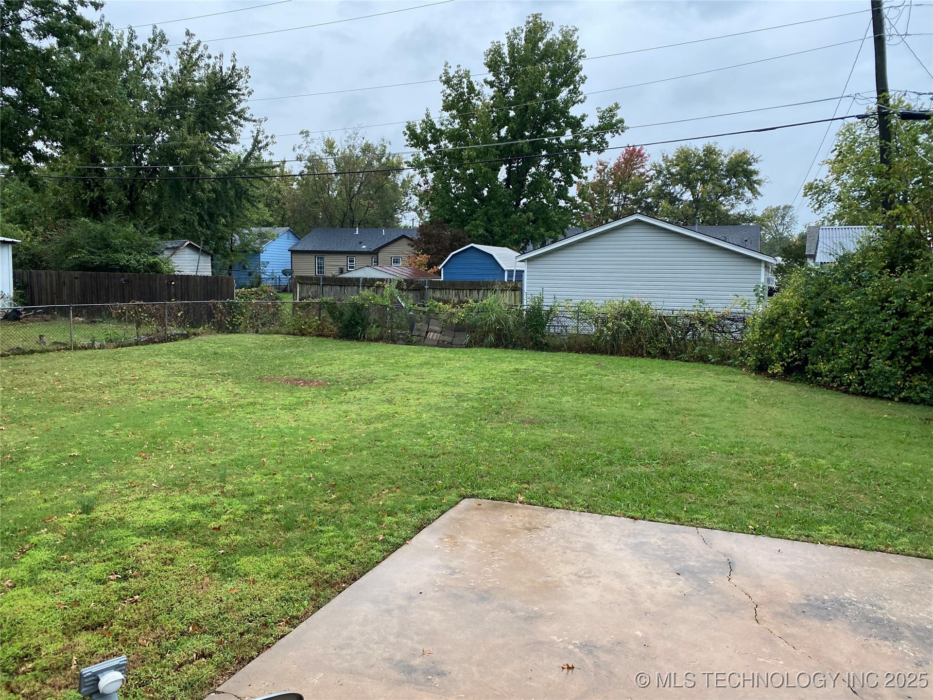 1366 N 95th East Avenue Property Photo 16