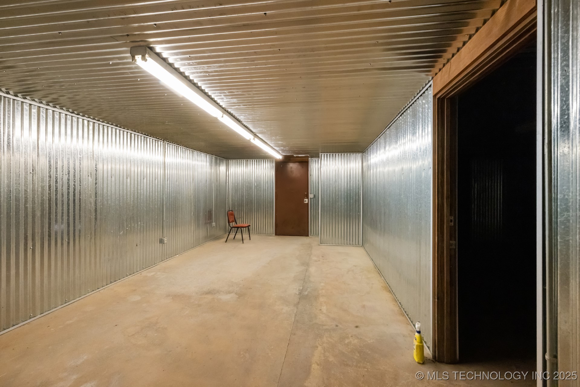 605 Ne Lincoln Road Property Photo 8