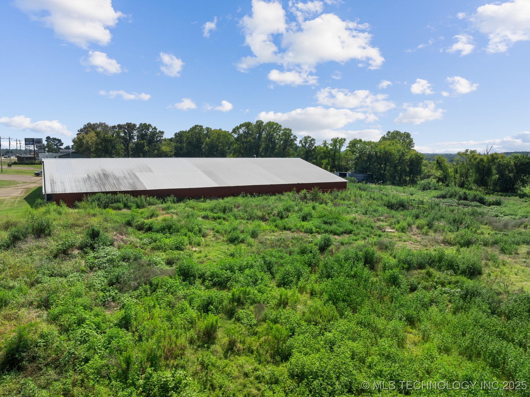 605 Ne Lincoln Road Property Photo 13