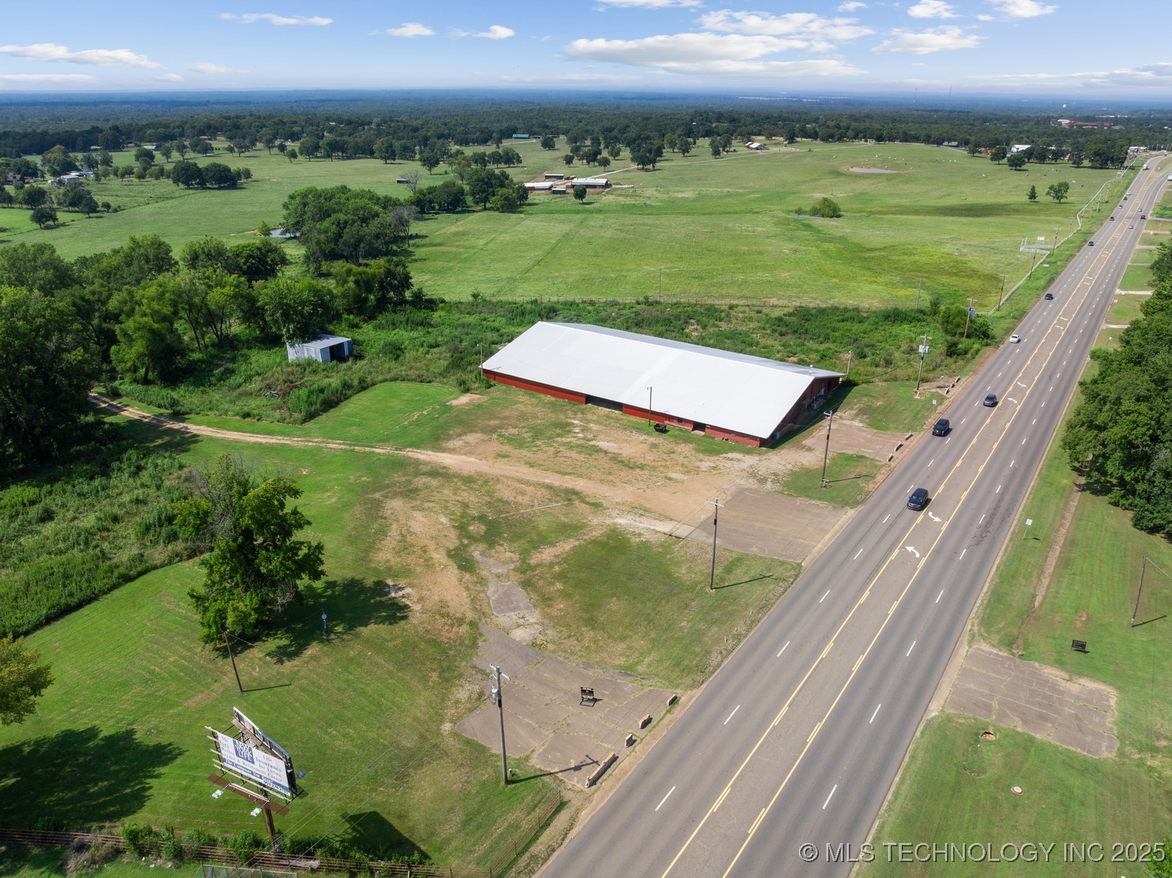 605 Ne Lincoln Road Property Photo 15